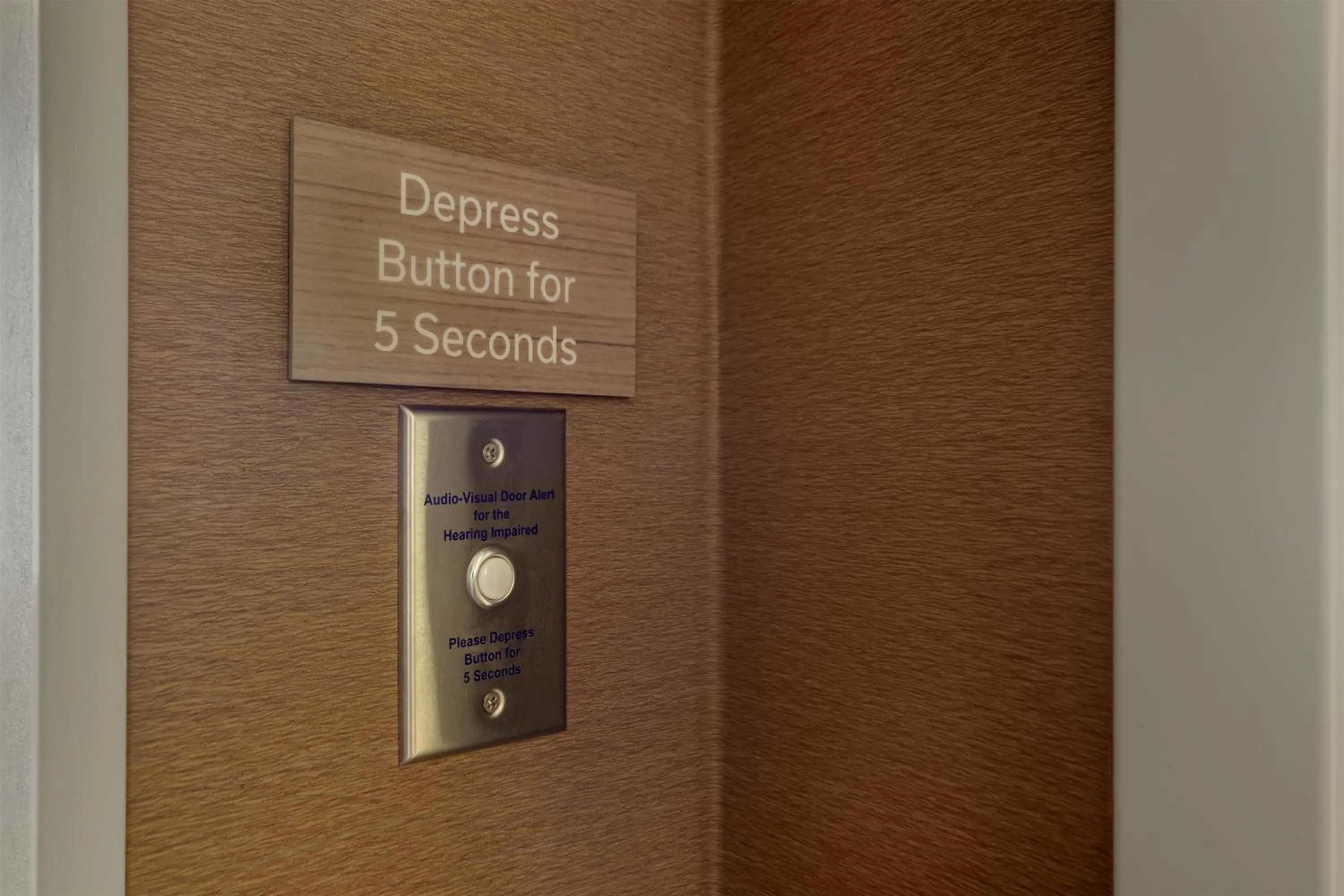 Bedroom in Hilton Garden Inn Media
