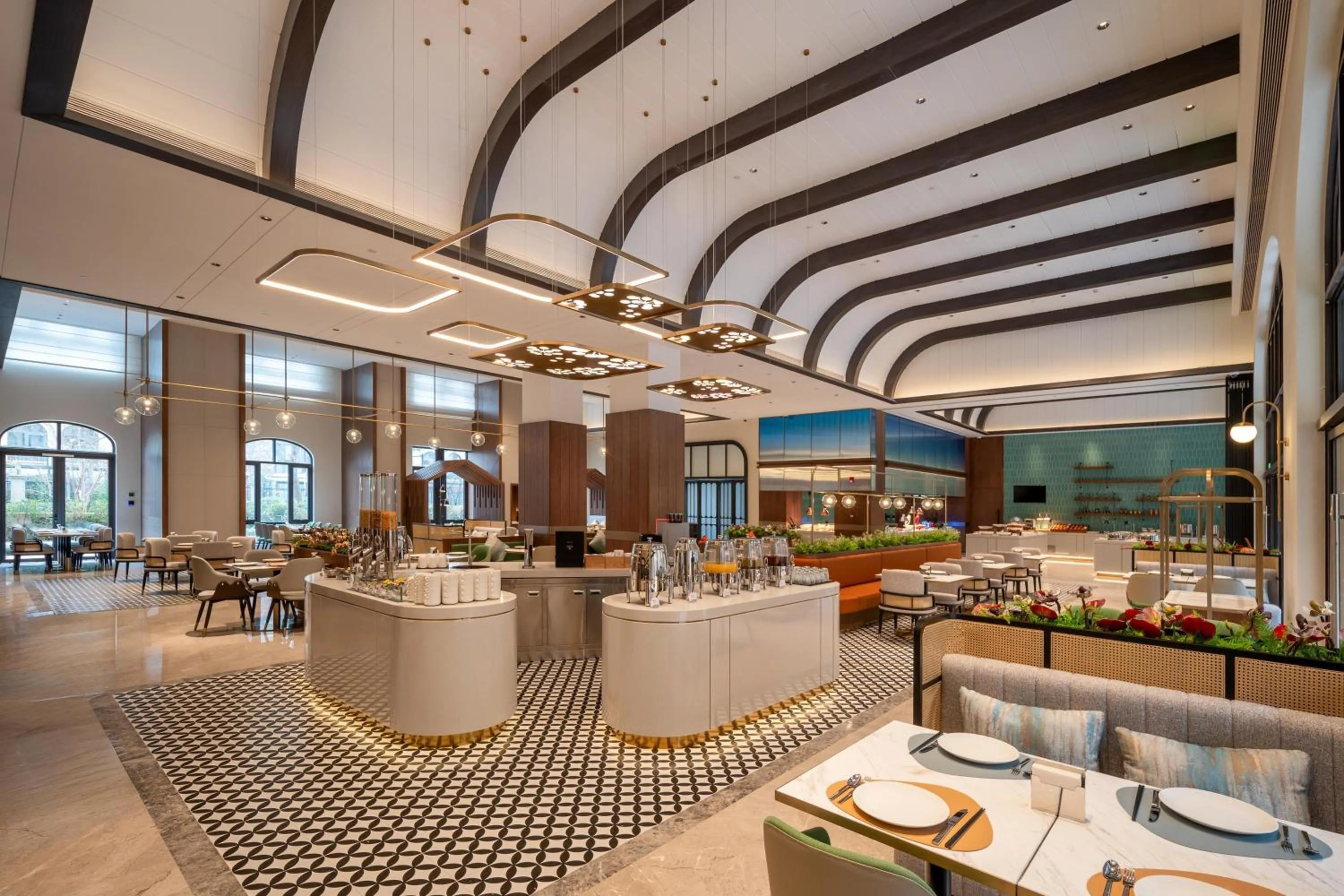 Restaurant/places to eat in Hilton Garden Inn Shanghai Changxing Island