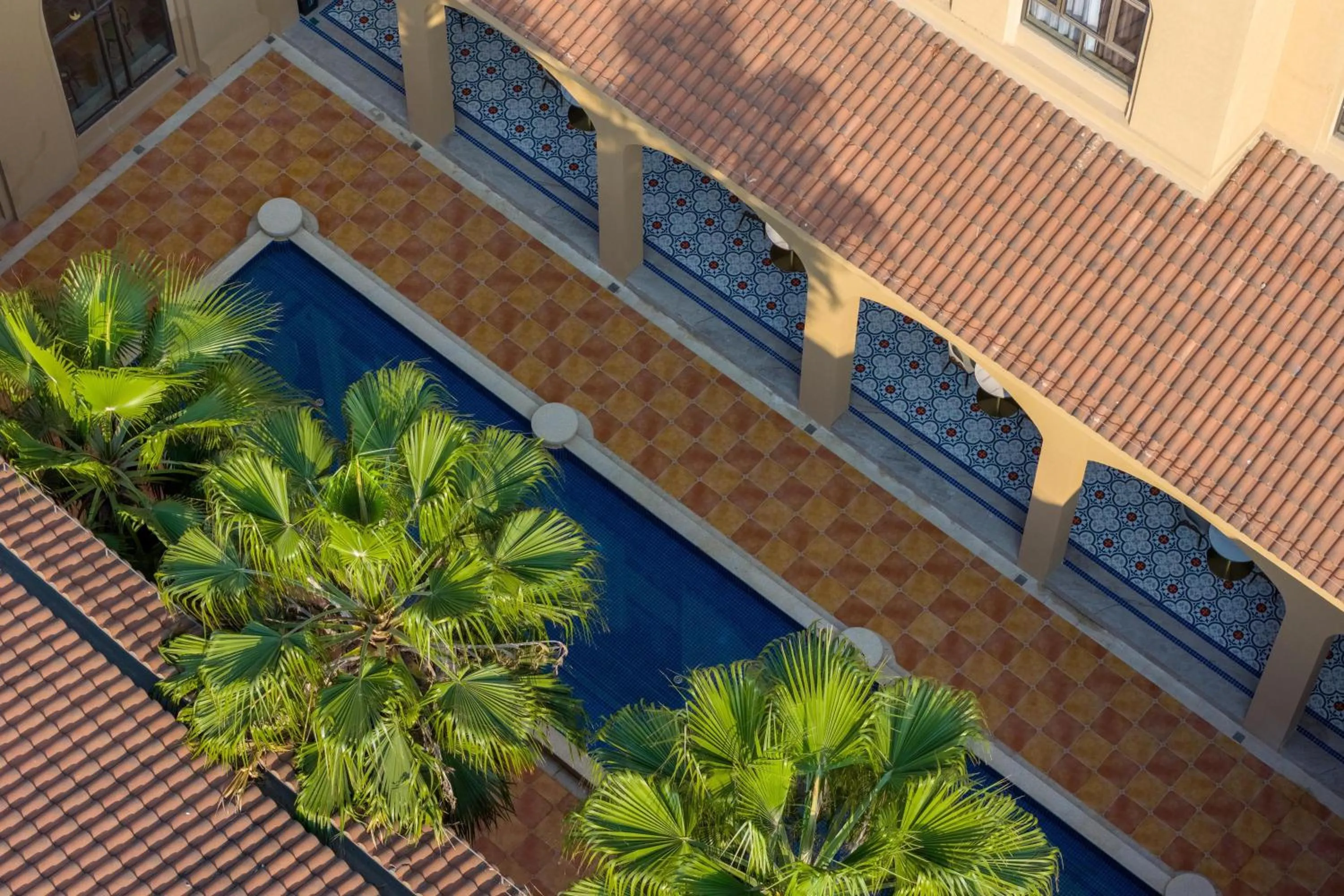 Inner courtyard view in Hilton Garden Inn Shanghai Changxing Island