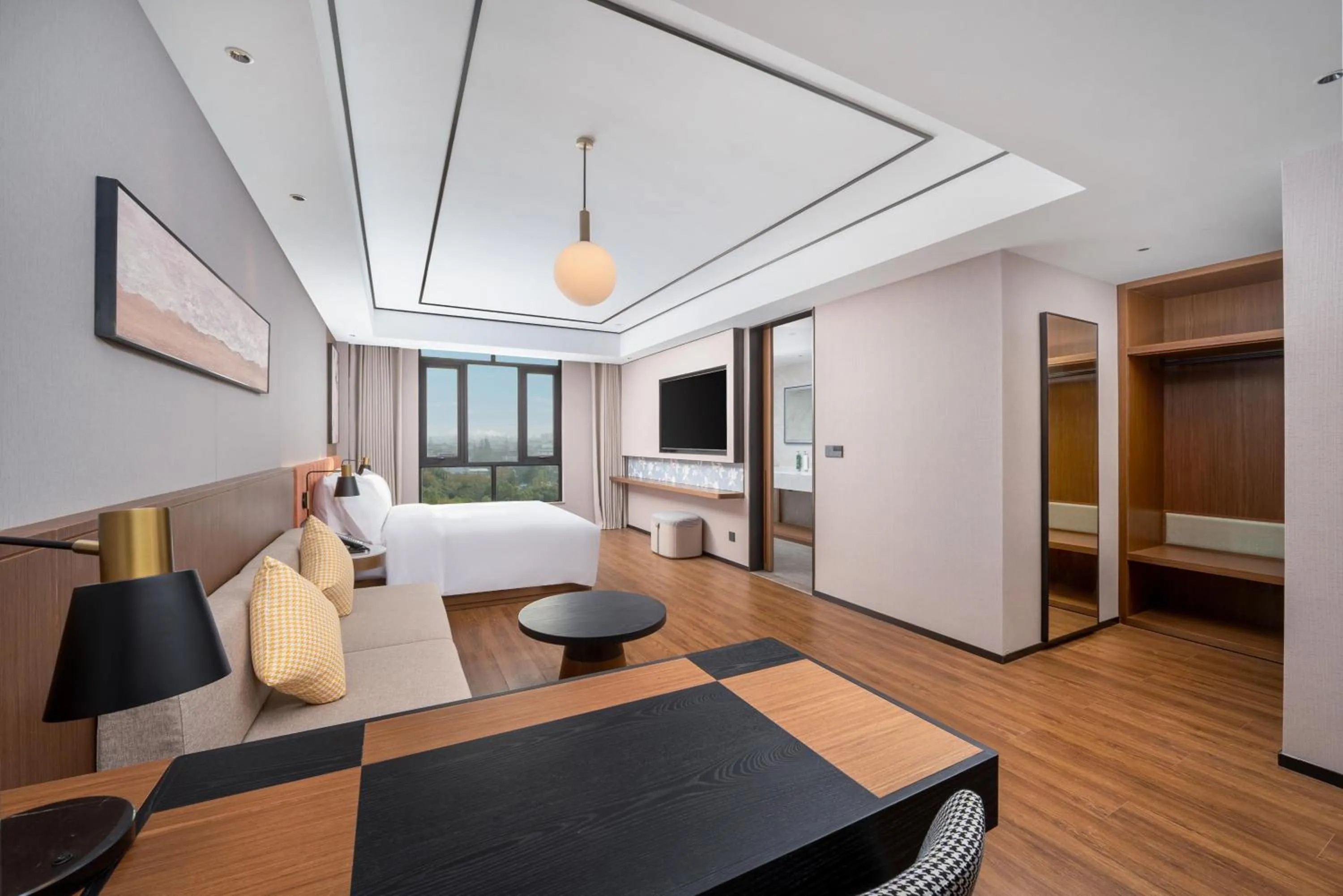 Bedroom in Hilton Garden Inn Shanghai Changxing Island