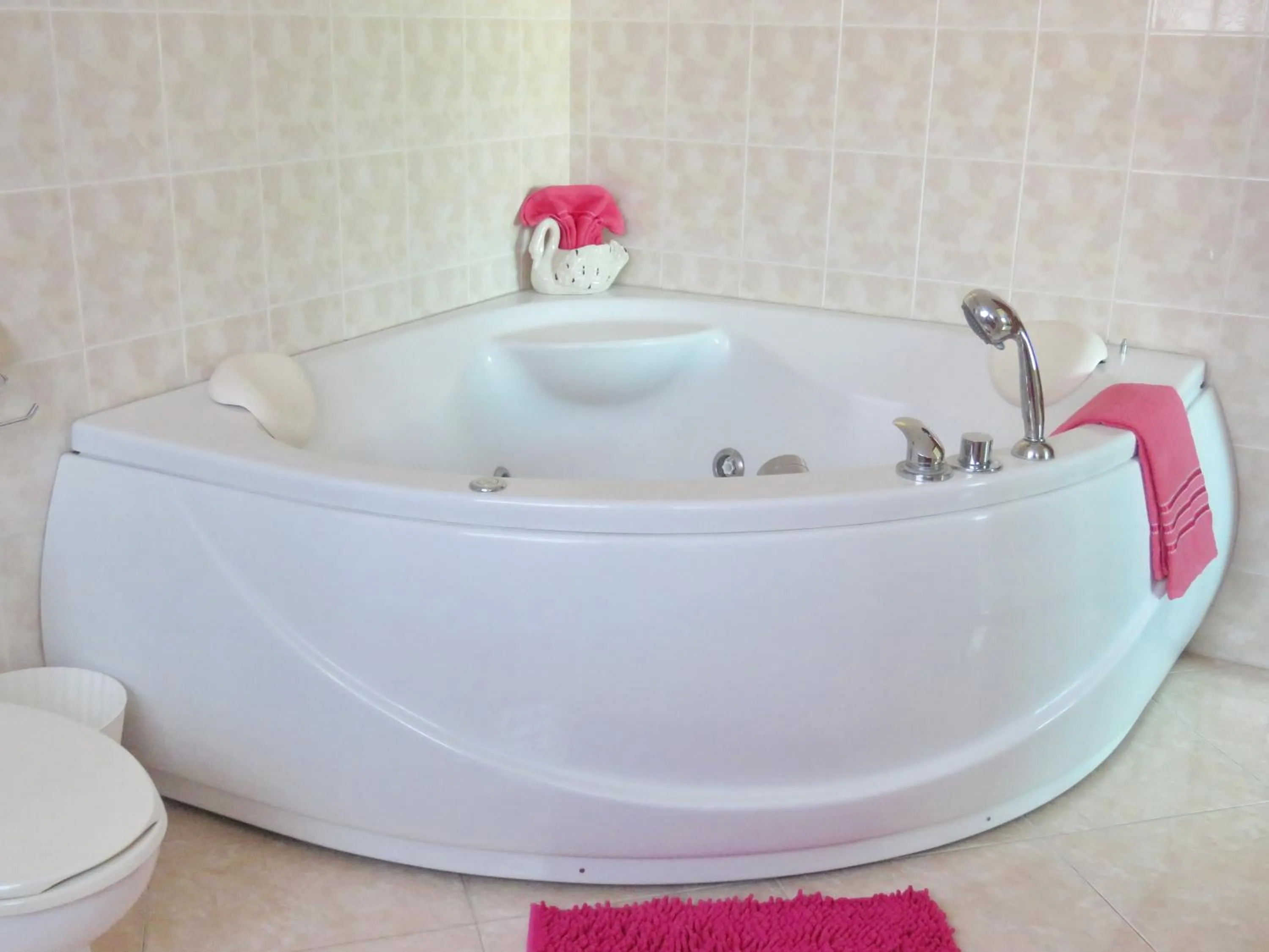 Bathroom in Butterfly Garden Boutique Residences by Luxury View SHA Extra Plus