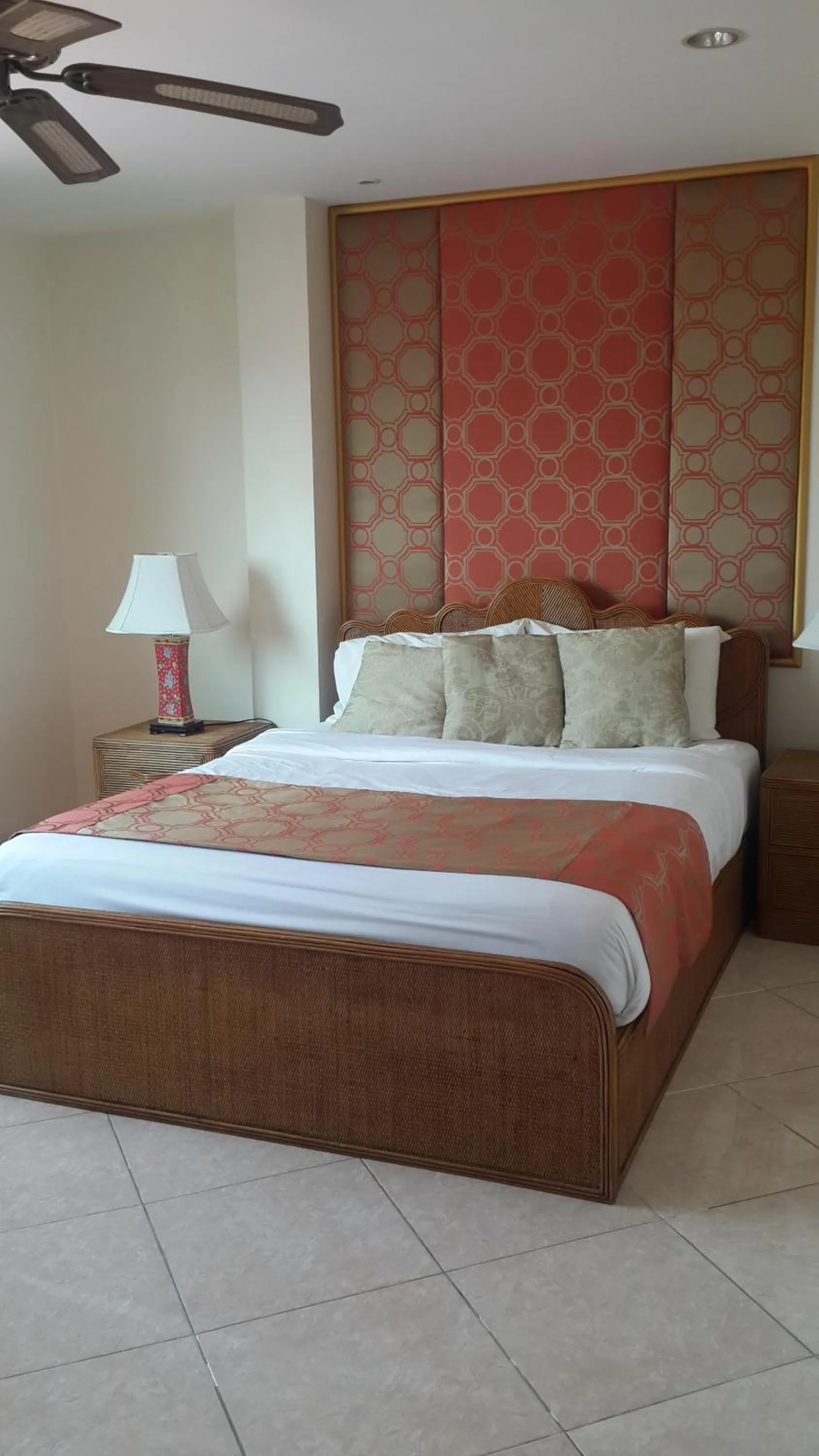 Bedroom, Bed in Butterfly Garden Boutique Residences by Luxury View SHA Extra Plus