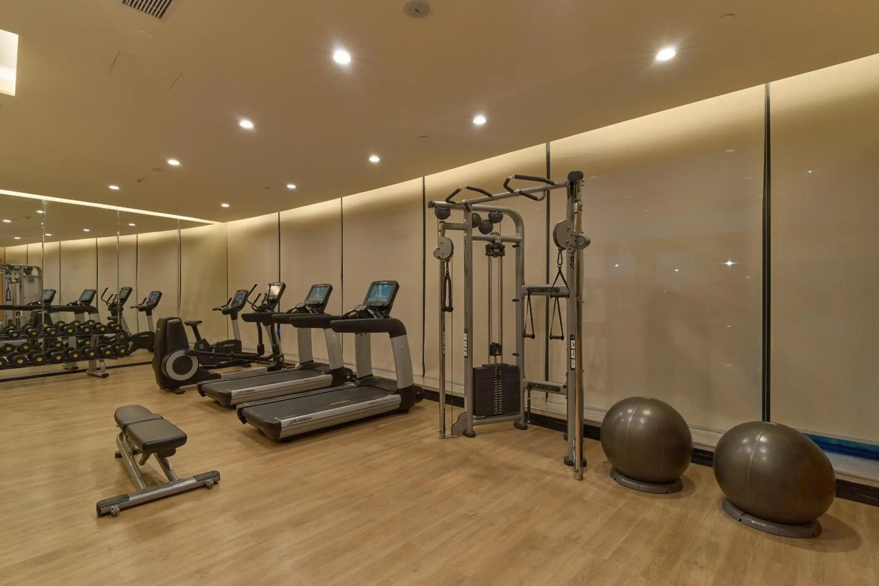 Fitness centre/facilities in Hyatt House Shenzhen Airport Fitness centre/facilities in Hyatt House Shenzhen Airport