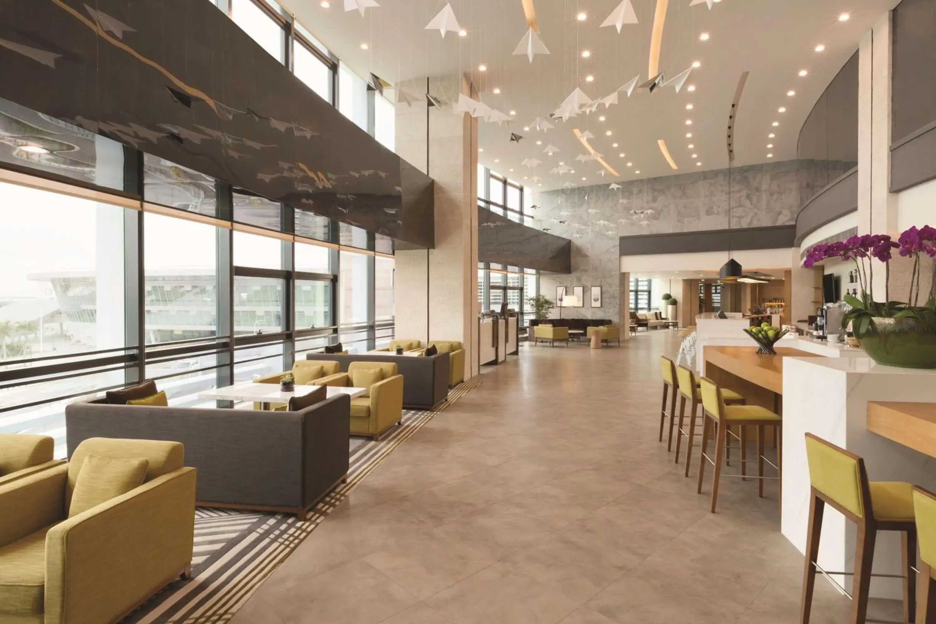 Lobby or reception, Restaurant/Places to Eat in Hyatt House Shenzhen Airport