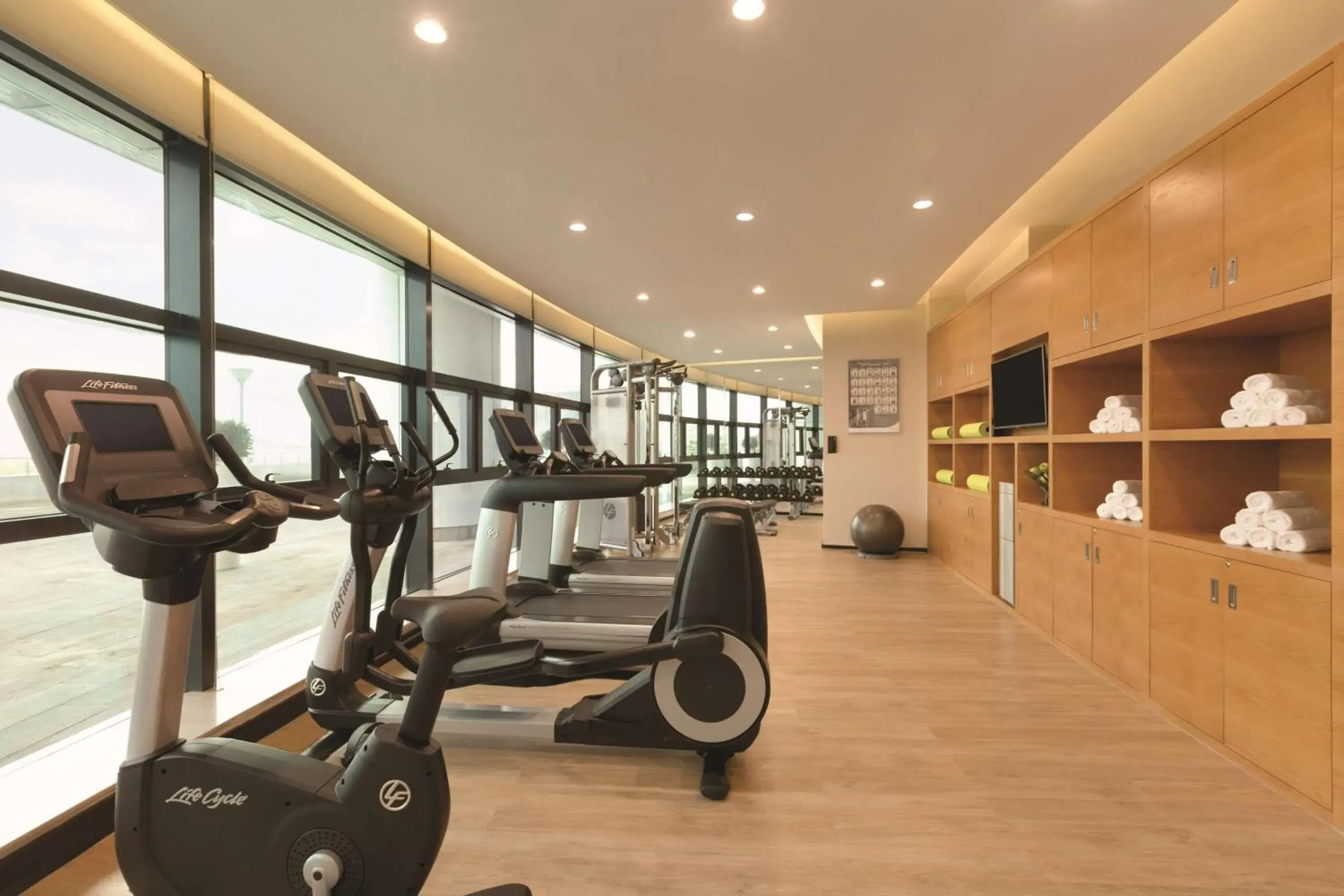 Fitness centre/facilities, Fitness Center/Facilities in Hyatt House Shenzhen Airport