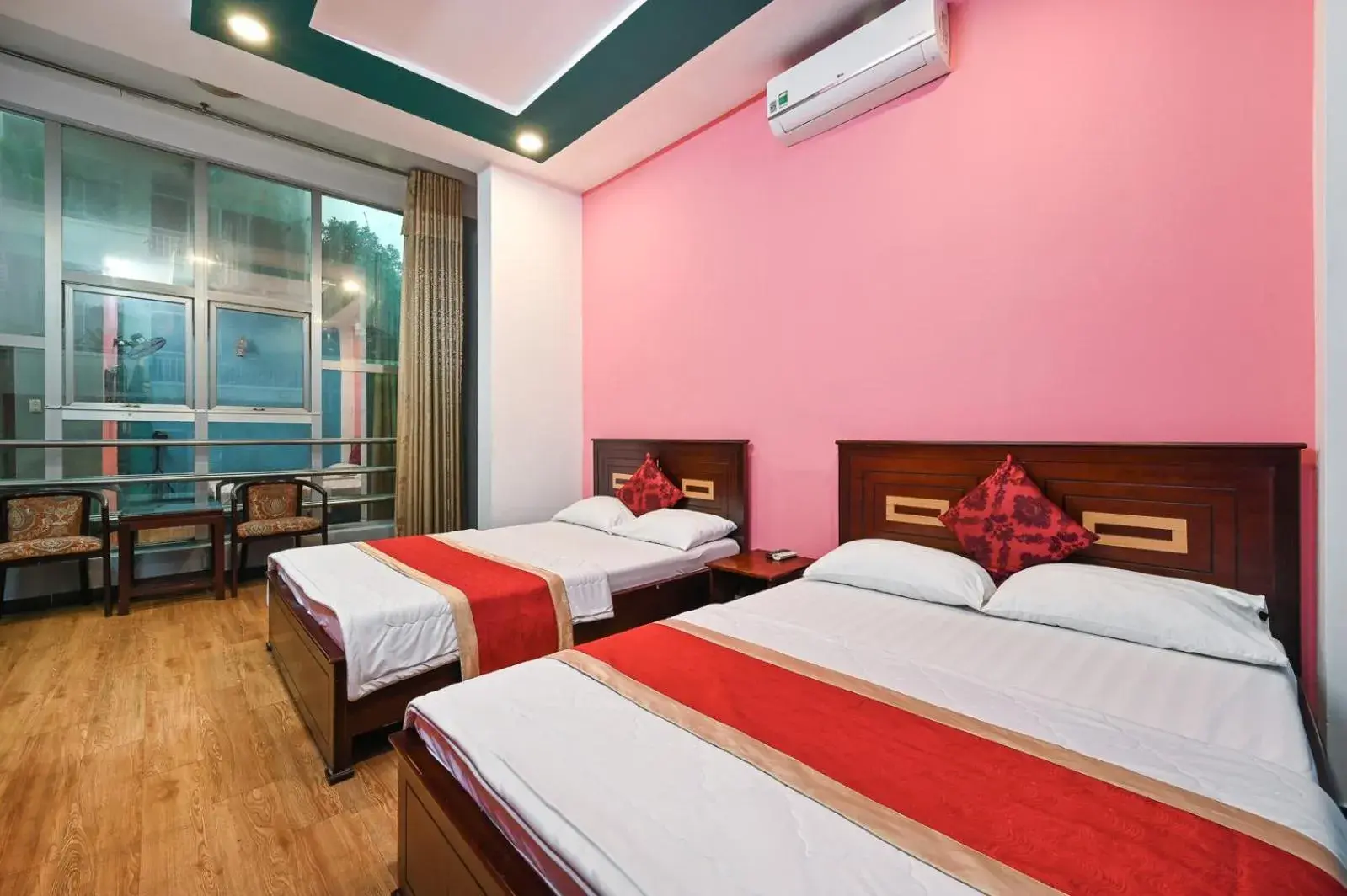 Hoang Phung Hotel - Tan Son Nhat Airport Hoang Phung Hotel - Tan Son Nhat Airport