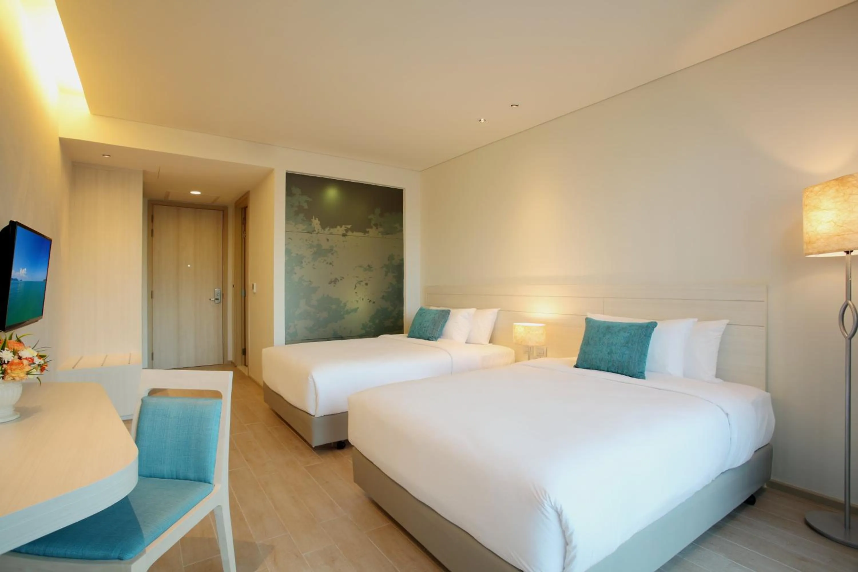 Photo of the whole room, Bed in Centara Life Maris Resort Jomtien