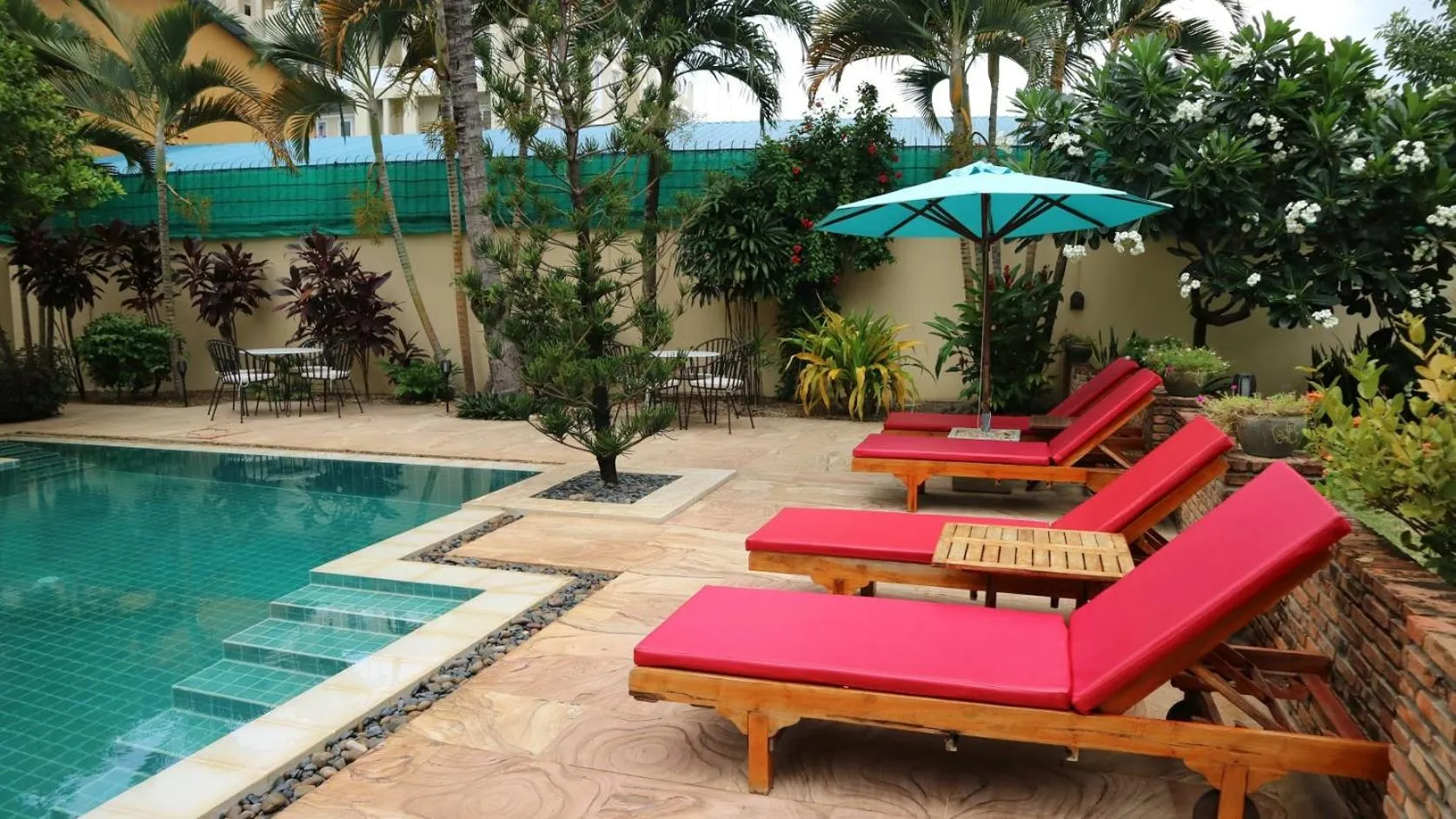 Swimming pool in La Villa