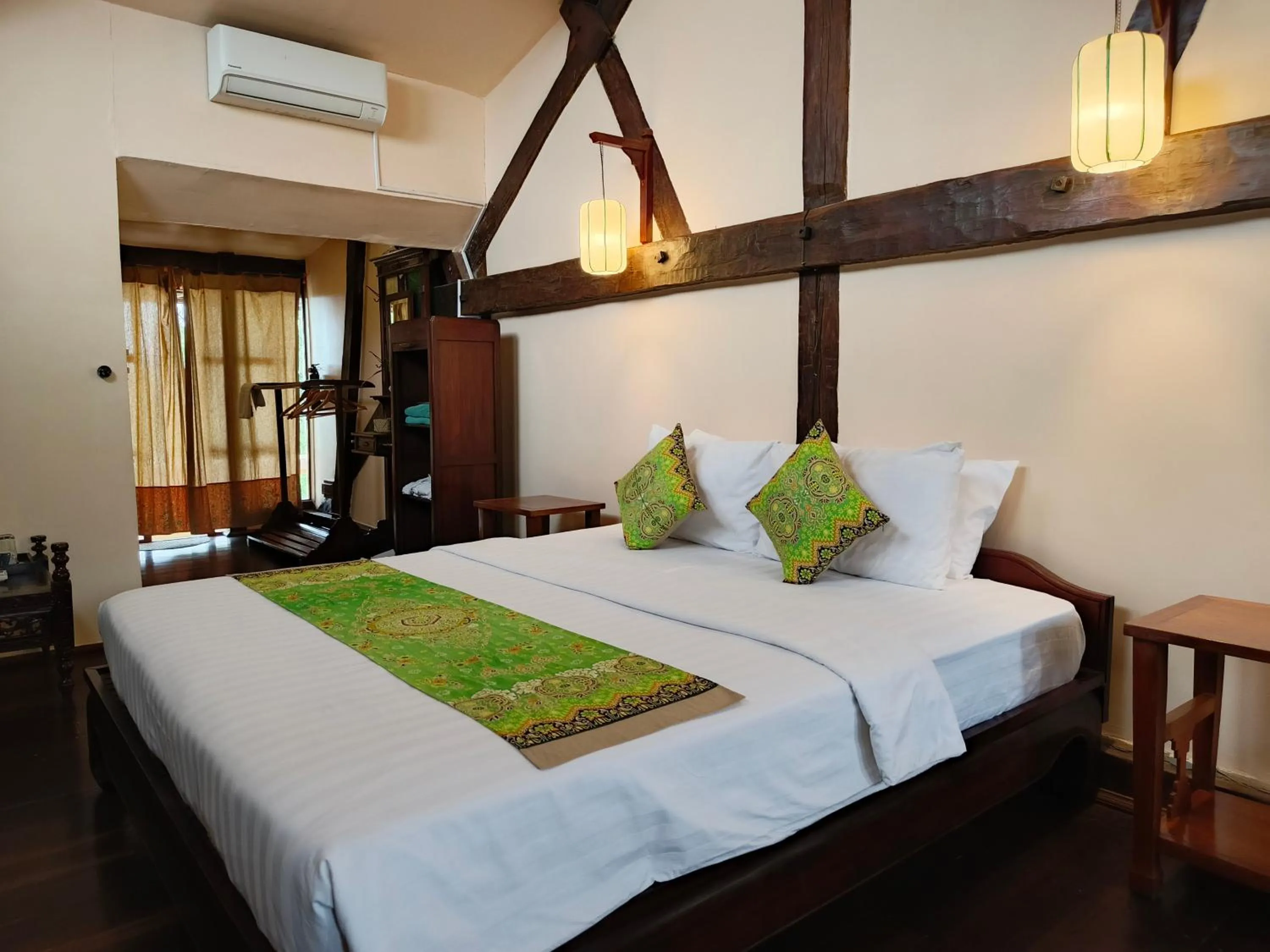 Double Room with Balcony in La Villa