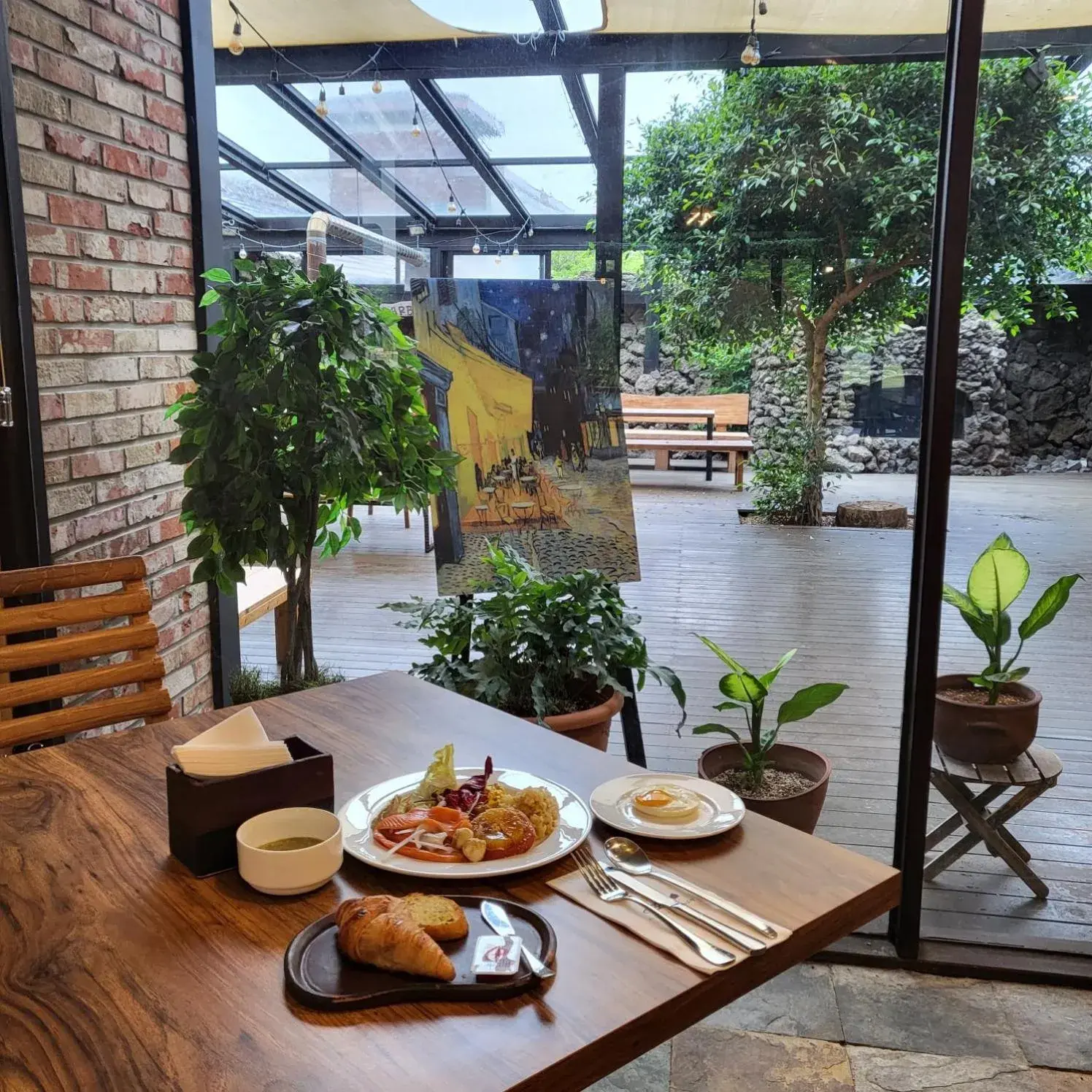 Restaurant/places to eat in Olle Resort Restaurant/places to eat in Olle Resort