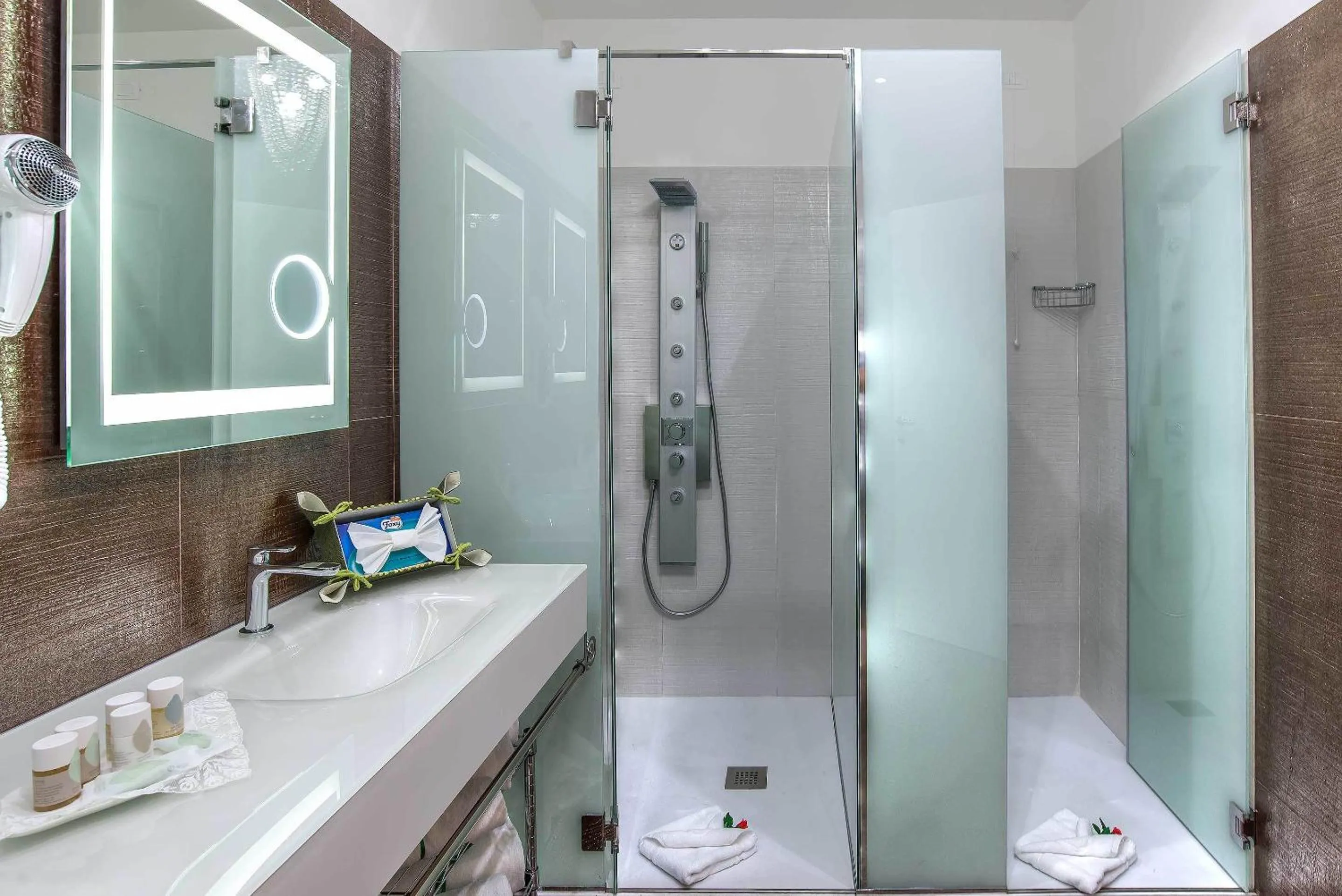 Bathroom in Trevi Rome Suite