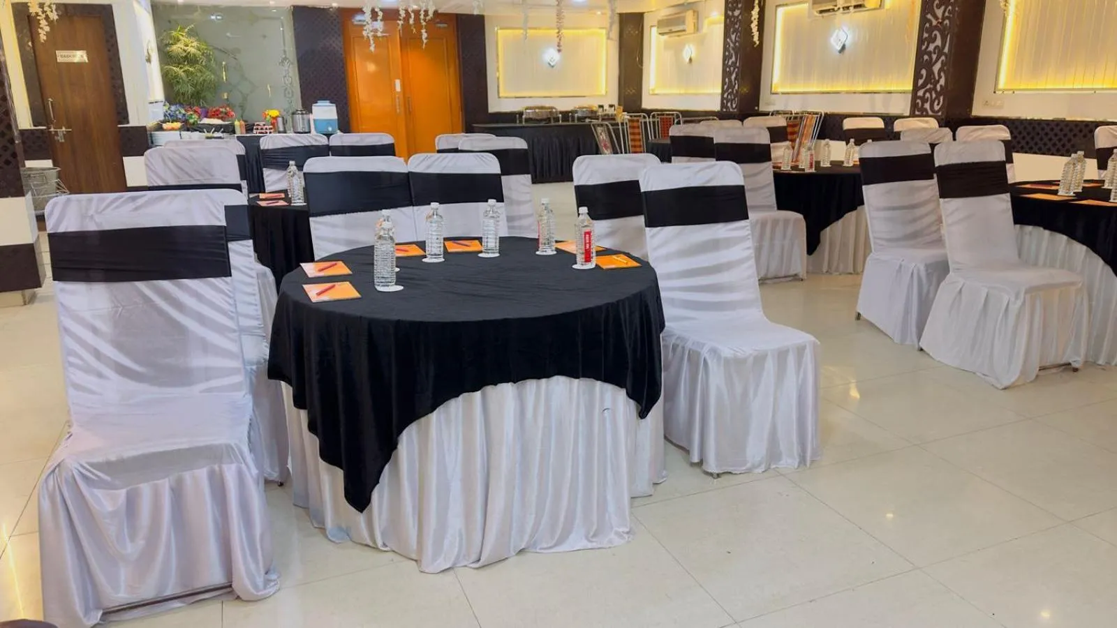 Banquet/Function facilities in Hotel SP International