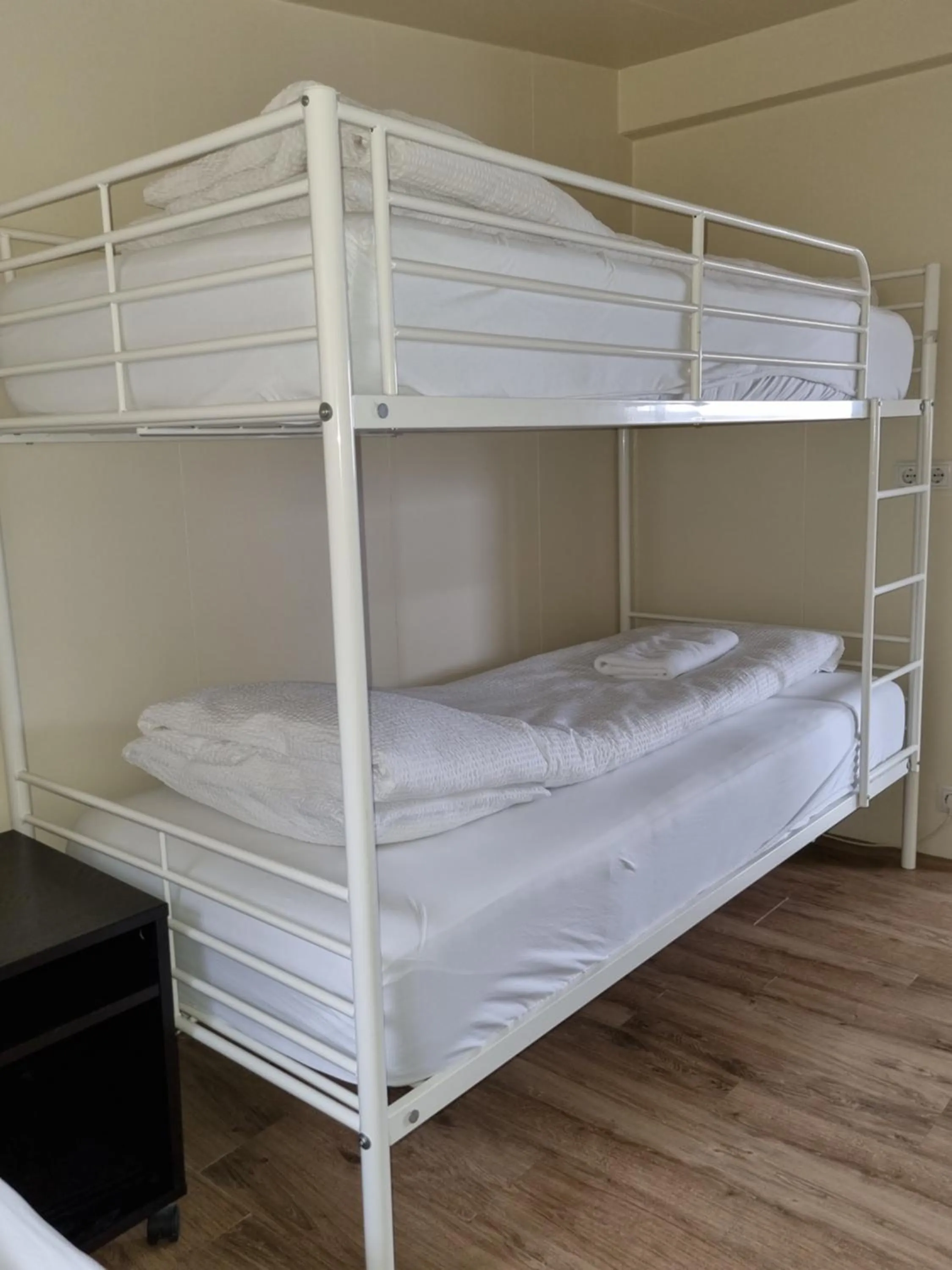 Bedroom, Bed in Lindarbrekka