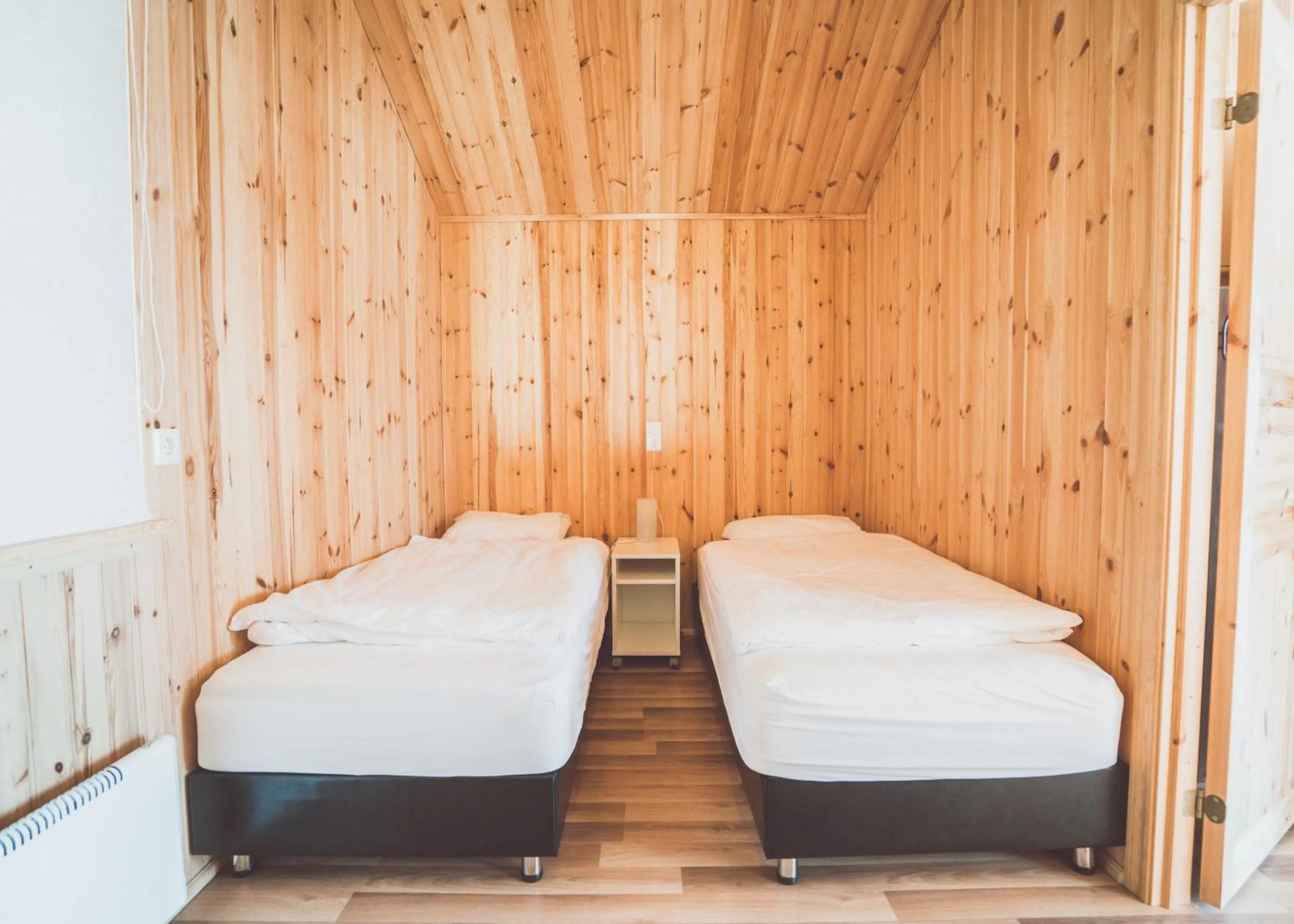 Bedroom, Bed in Lindarbrekka