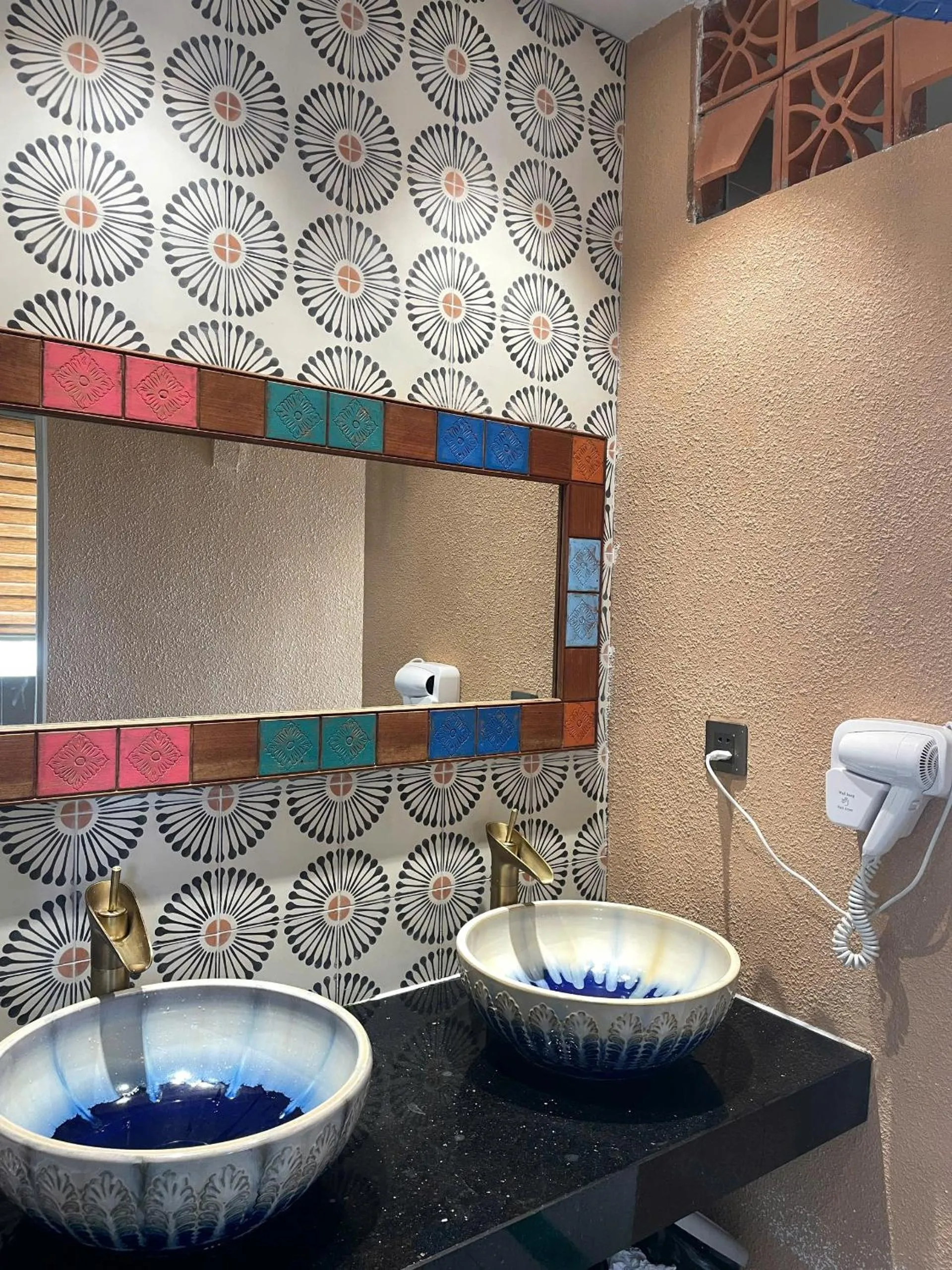 Toilet in Tropical Dorm Hostel Da Nang by Haviland