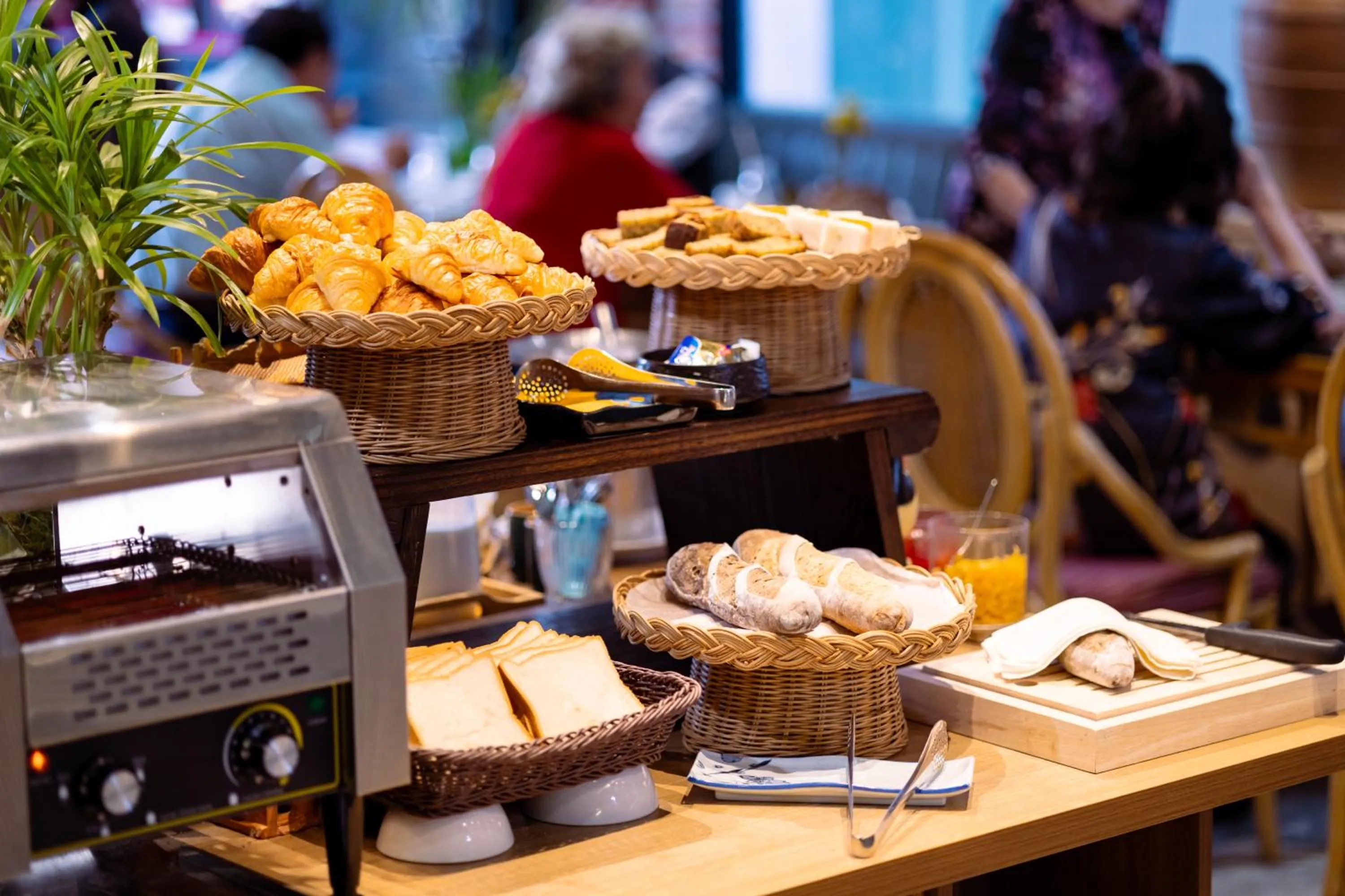 Buffet breakfast in Tropical Dorm Hostel Da Nang by Haviland