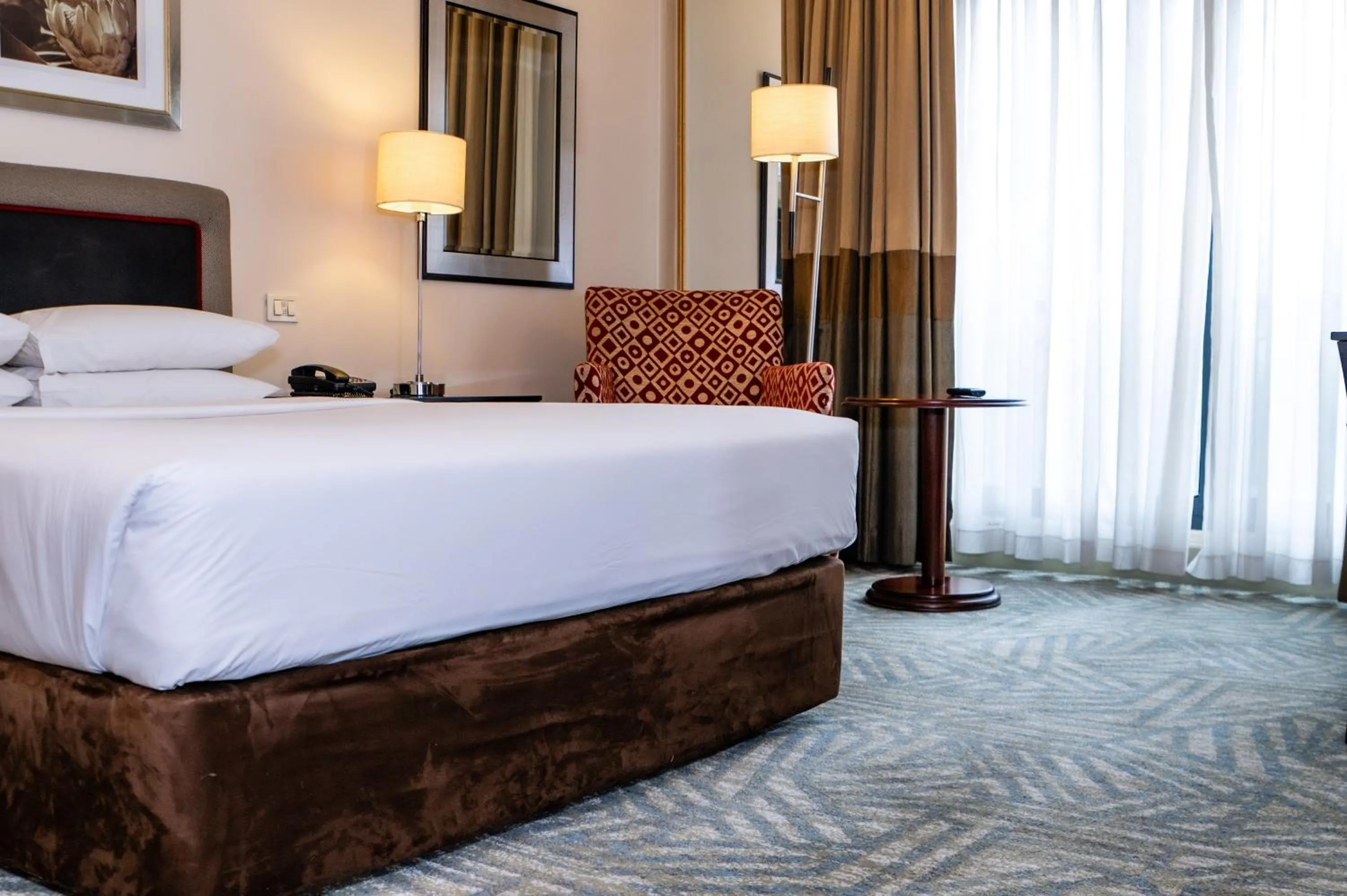 Bedroom, Bed in Royal Majestic Hotel