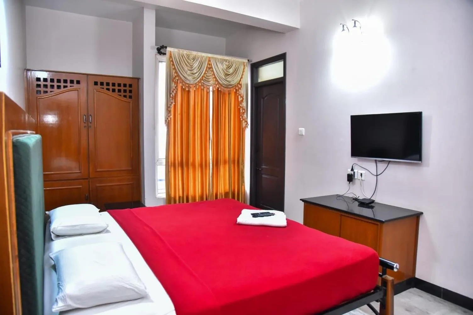 Bed in Hotel Grand Palace