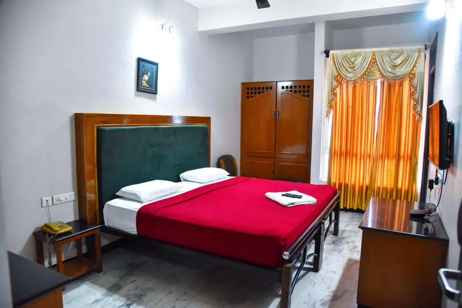 Photo of the whole room, Bed in Hotel Grand Palace