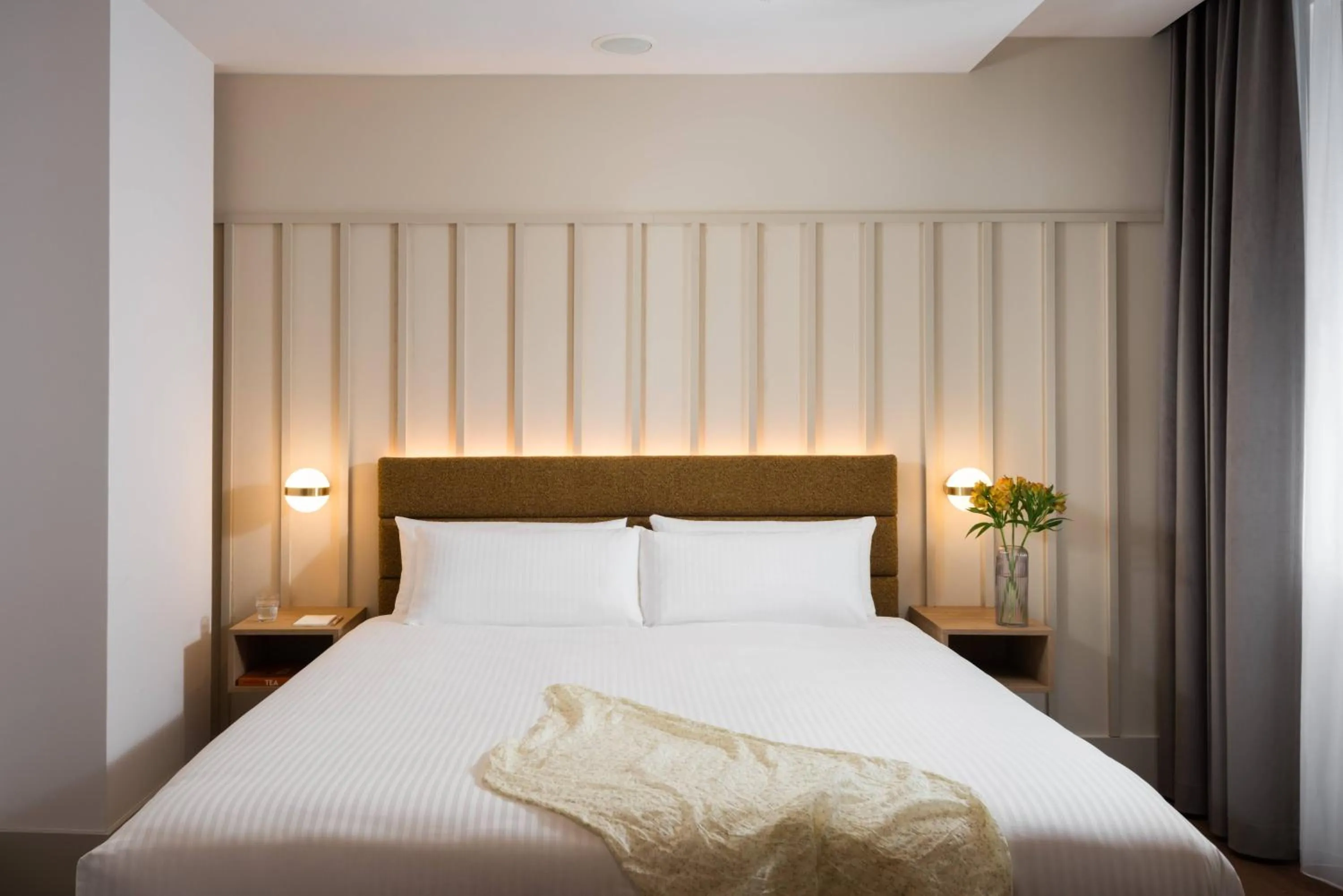 Bed in master Wola Warsaw