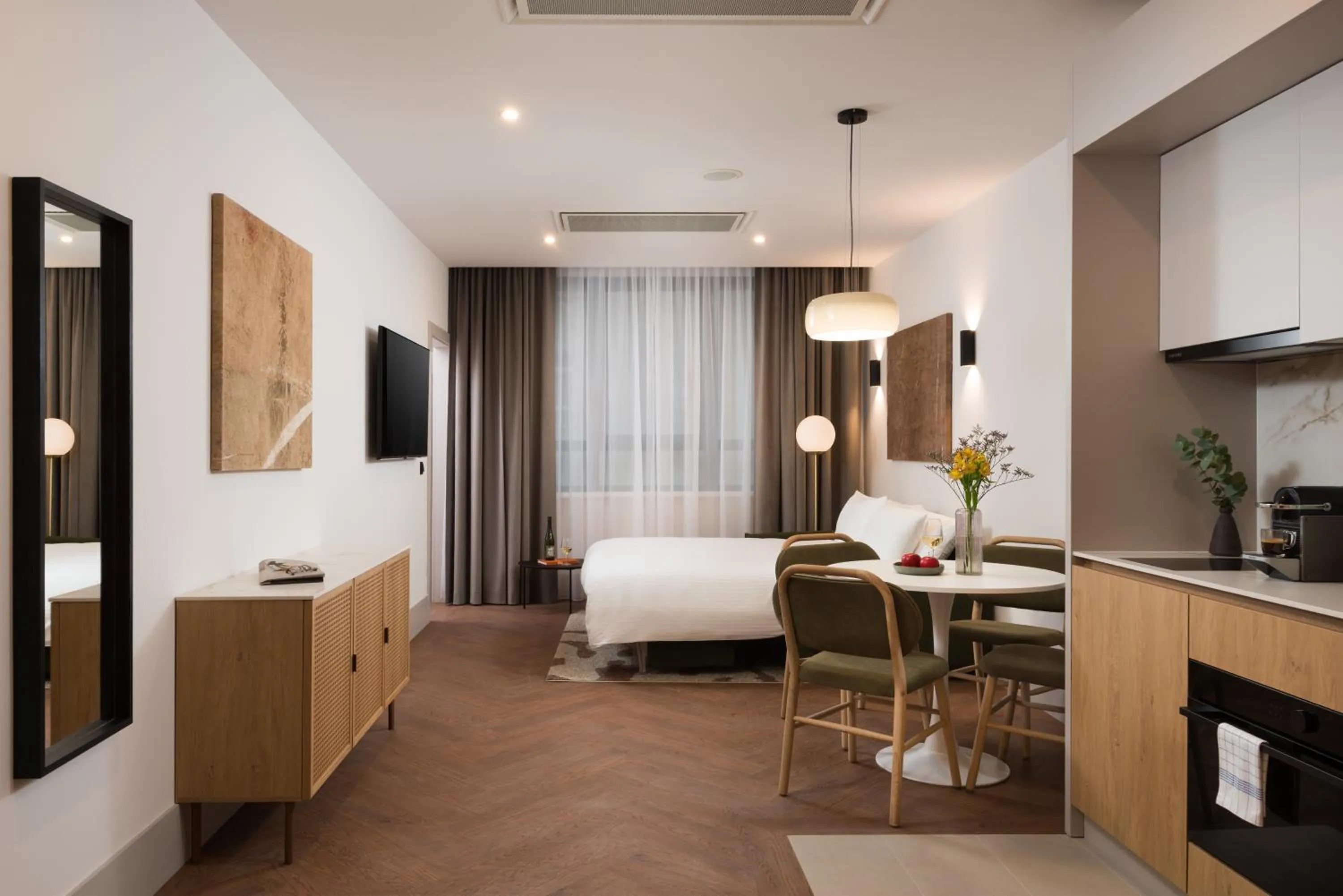 TV and multimedia, Bed in master Wola Warsaw