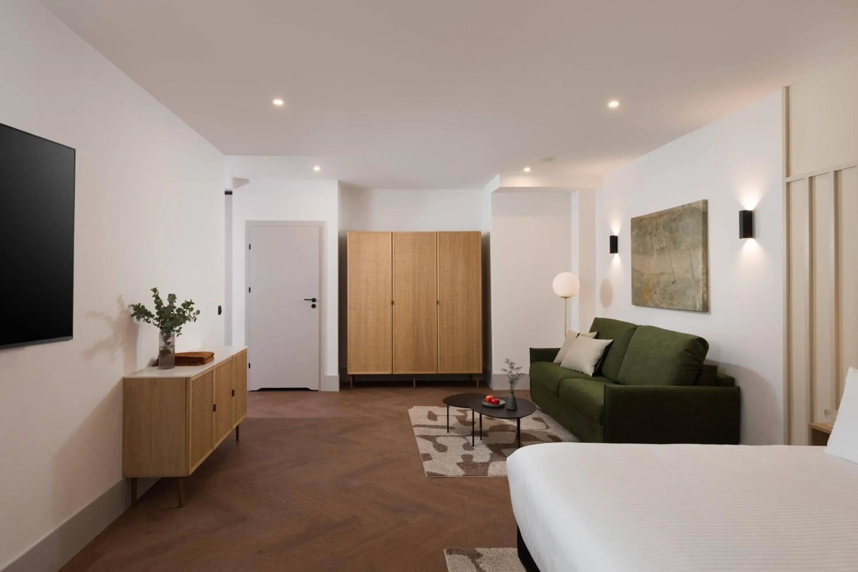 Bed in master Wola Bed in master Wola