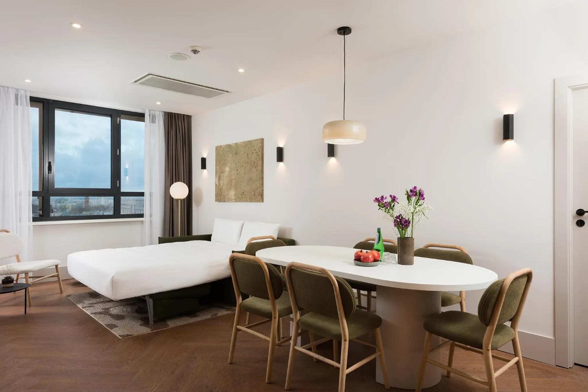 Living room, Bed in master Wola