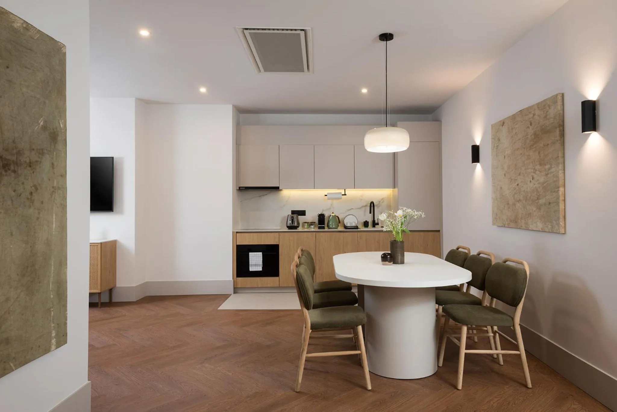 Kitchen or kitchenette in master Wola