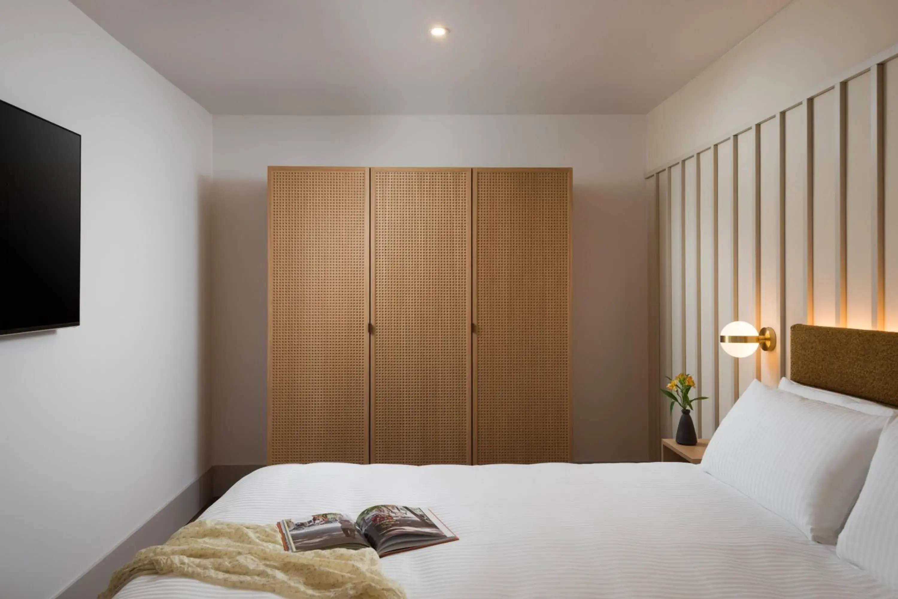 Bed in master Wola Bed in master Wola