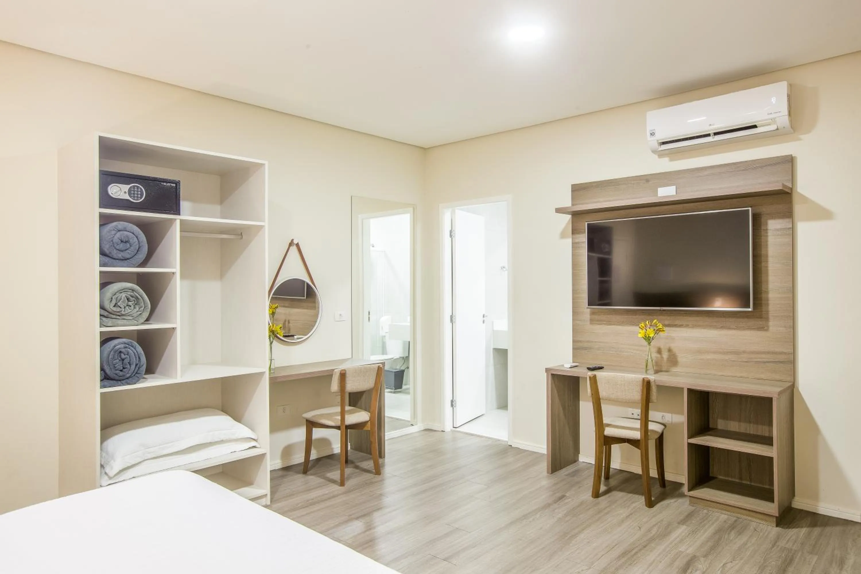 Bed in Sumaré Park Hotel