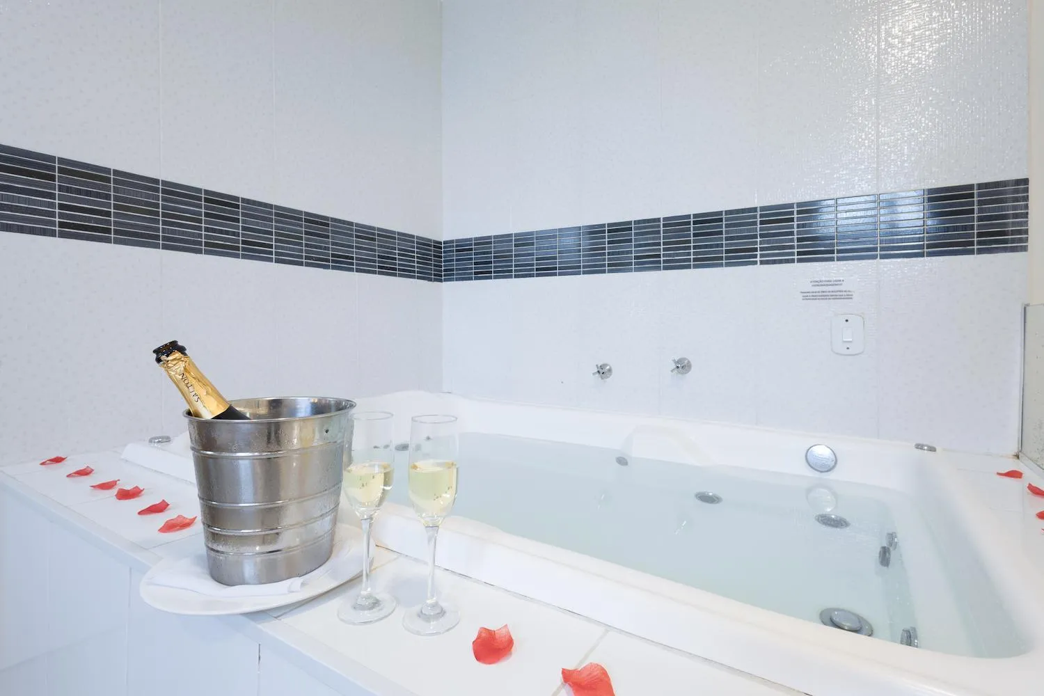 Hot Tub in Sumaré Park Hotel