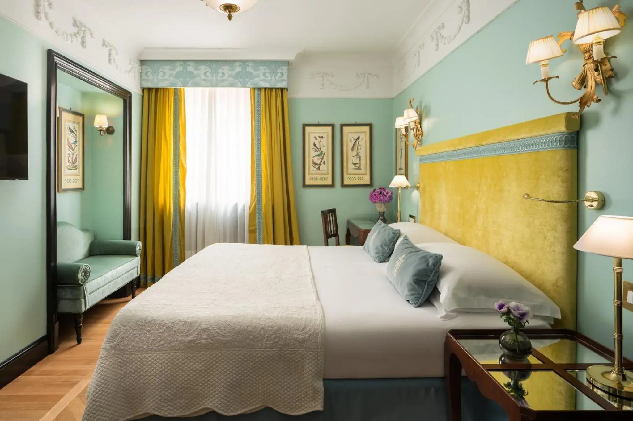 Property building, Bed in Hotel d’Inghilterra Roma – Starhotels Collezione Property building, Bed in Hotel d’Inghilterra Roma – Starhotels Collezione