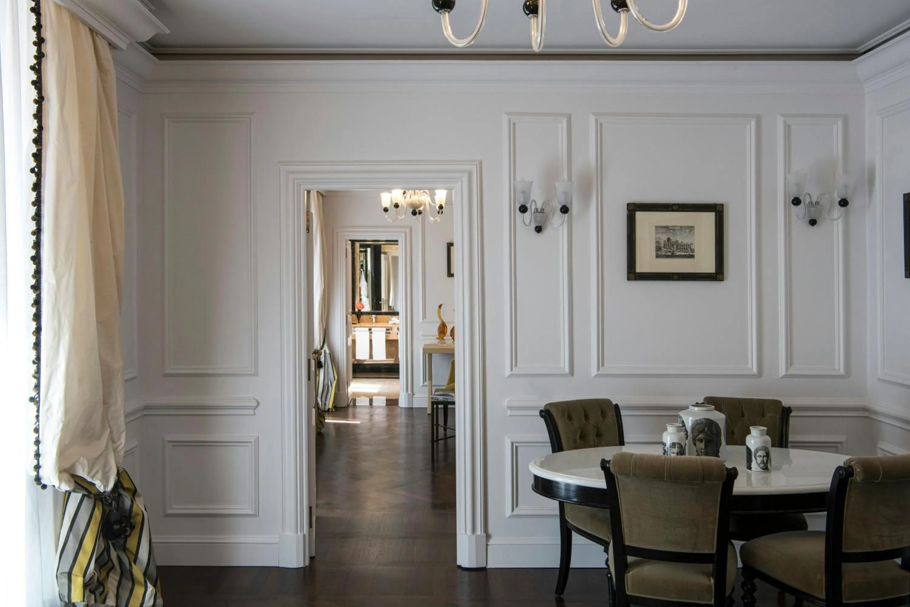 Photo of the whole room in Hotel d’Inghilterra Roma – Starhotels Collezione