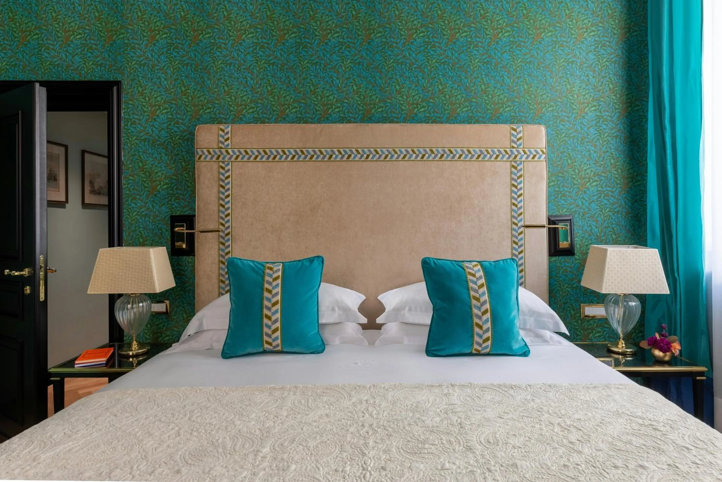 Photo of the whole room, Bed in Hotel d’Inghilterra Roma – Starhotels Collezione