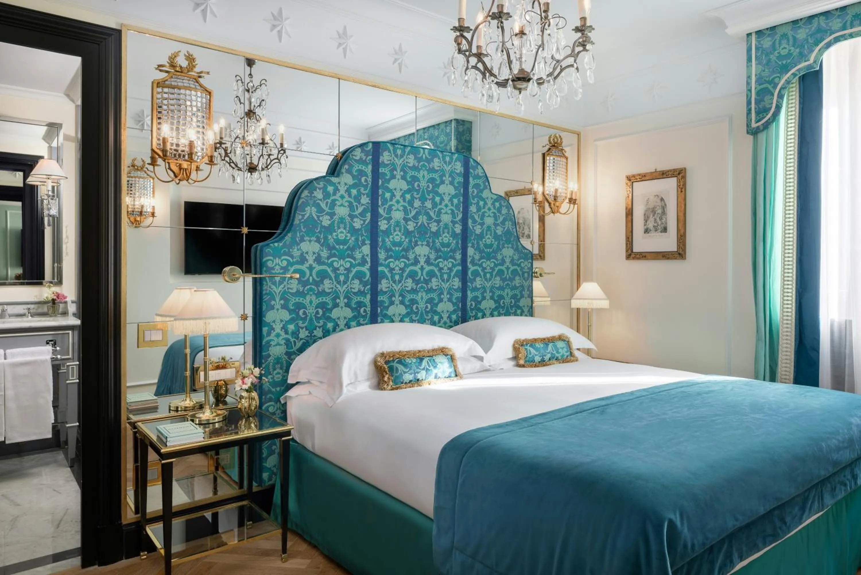 Photo of the whole room, Bed in Hotel d’Inghilterra Roma – Starhotels Collezione