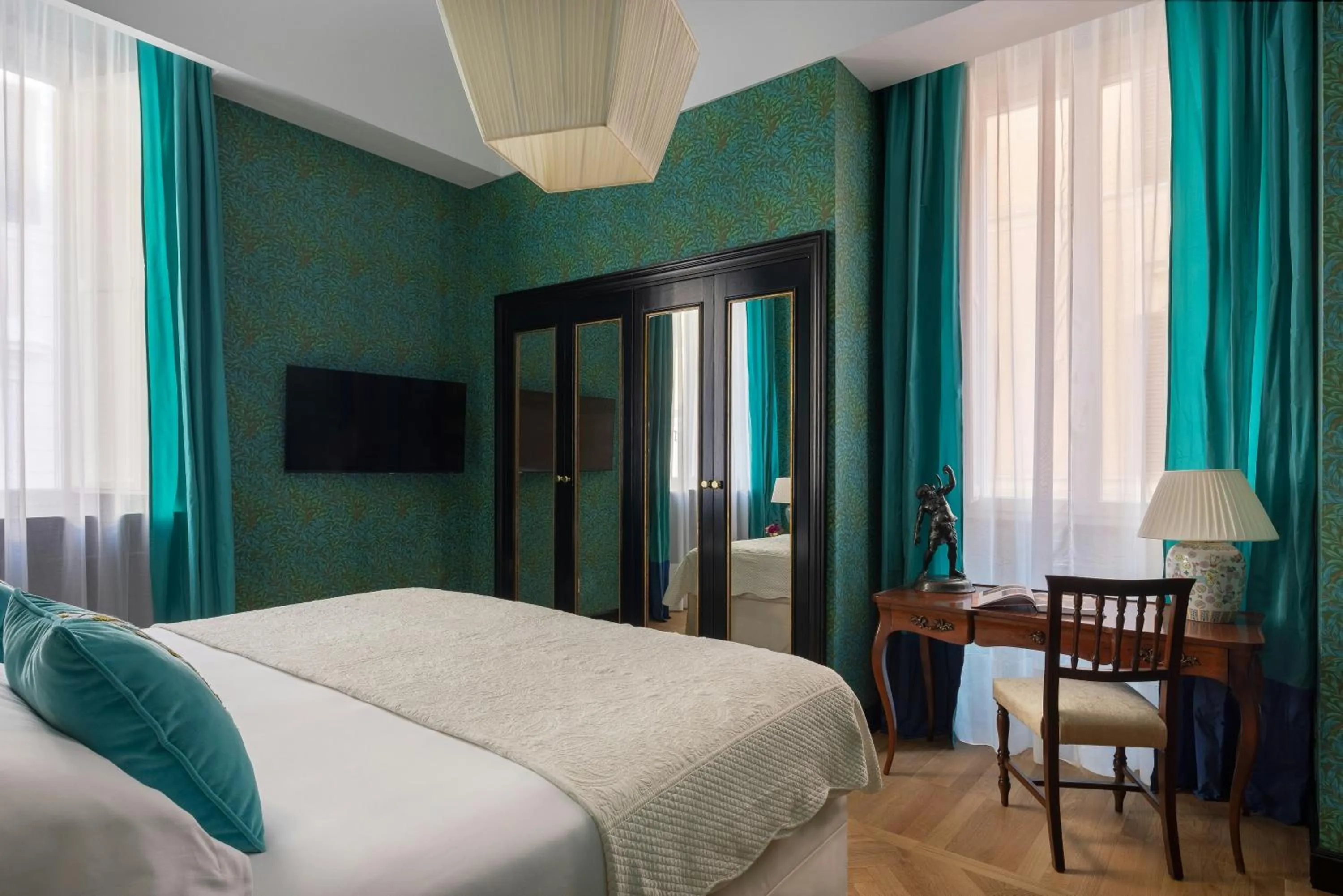 Photo of the whole room, Bed in Hotel d’Inghilterra Roma – Starhotels Collezione