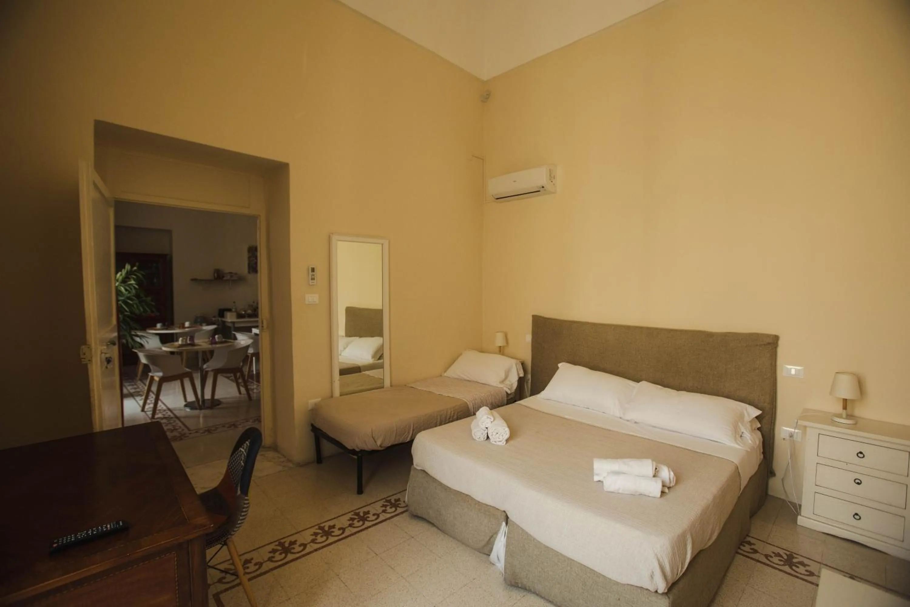 Bed in 4 Balconi rooms-Boutique B&B