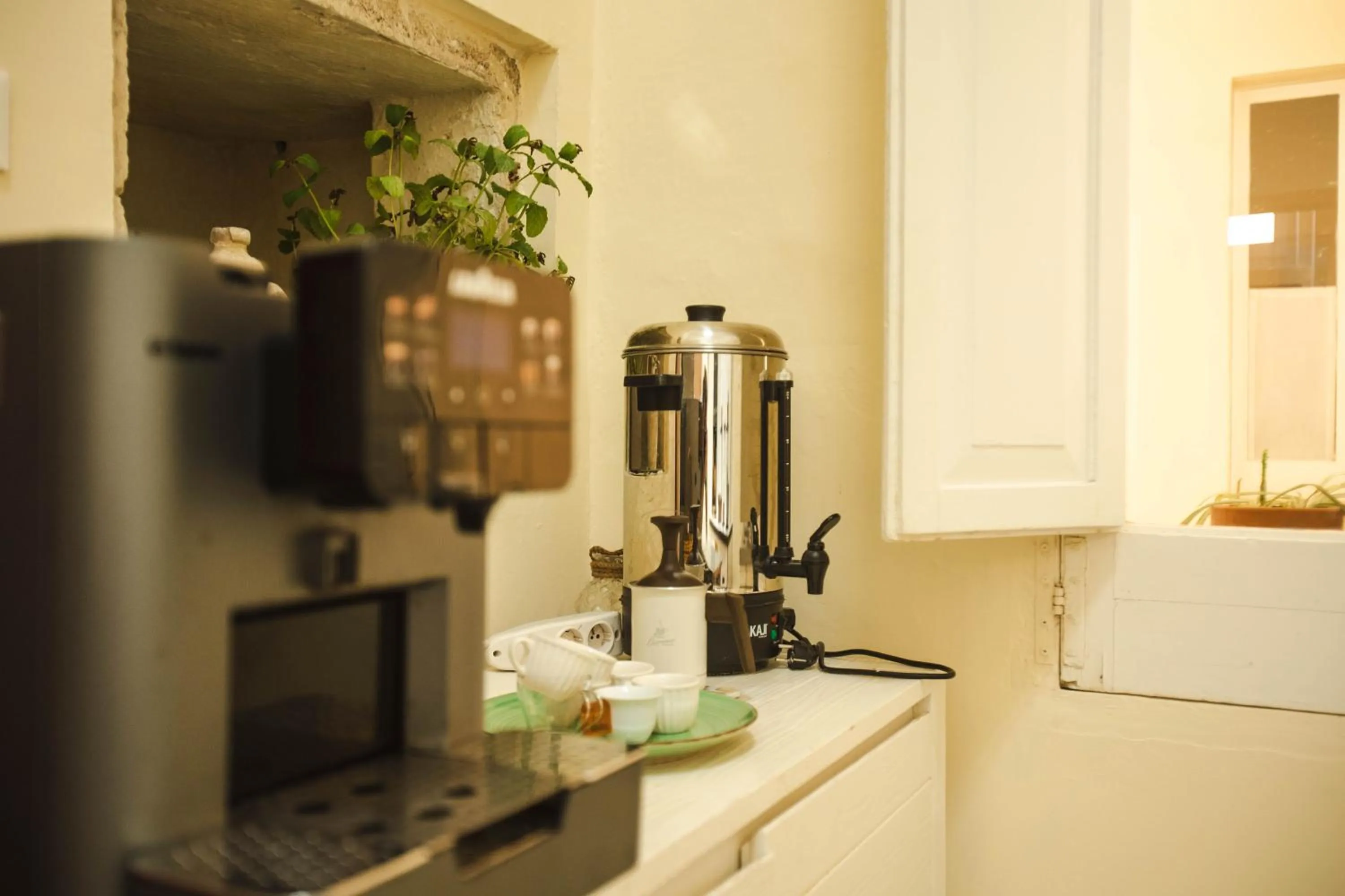 Coffee/tea facilities in 4 Balconi rooms-Boutique B&B