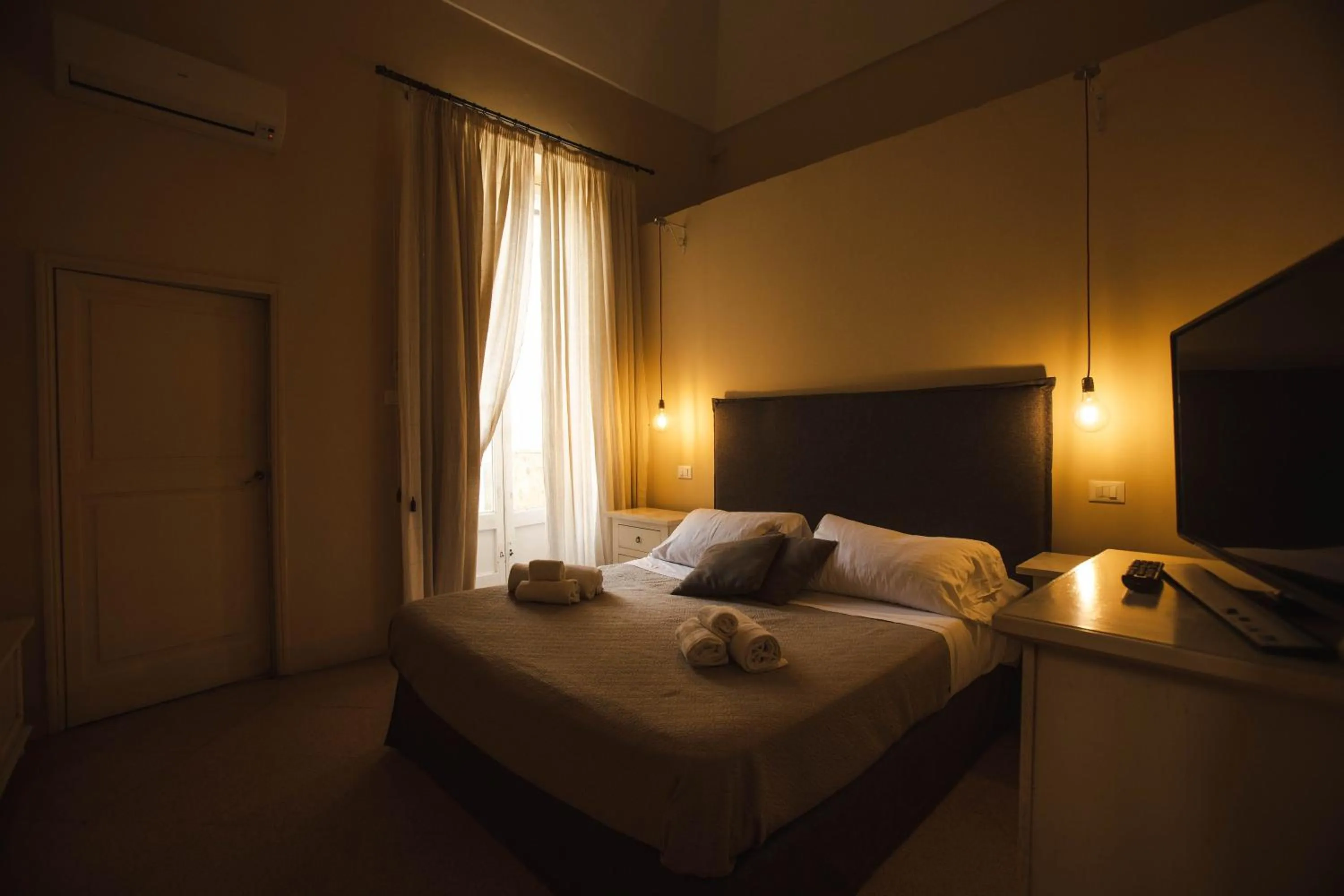 Bedroom, Bed in 4 Balconi rooms-Boutique B&B