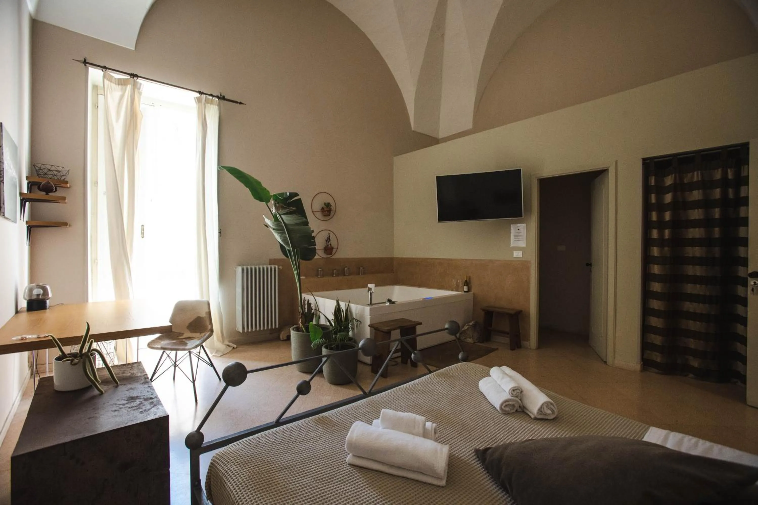 Bedroom, Bed in 4 Balconi rooms-Boutique B&B