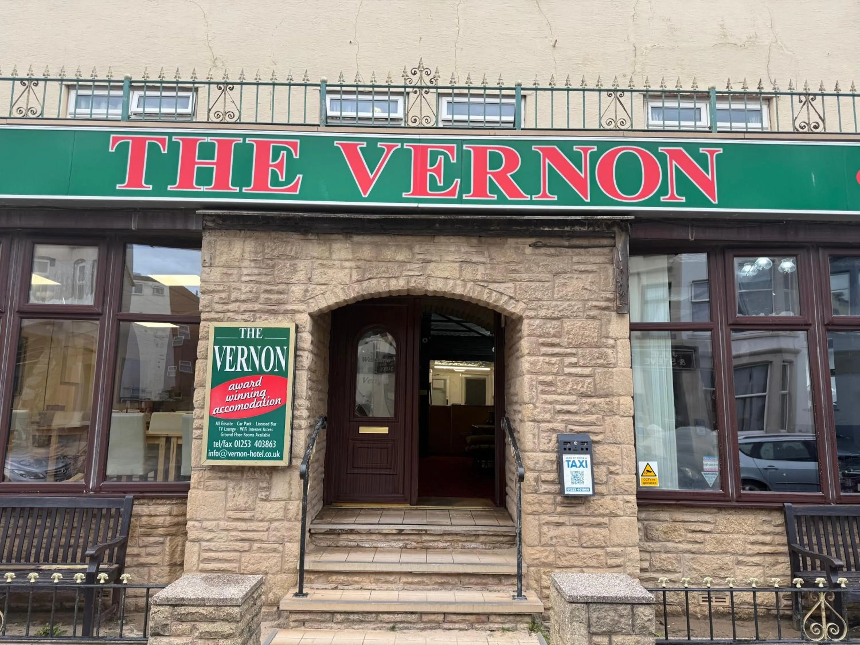 VERNON Hotel