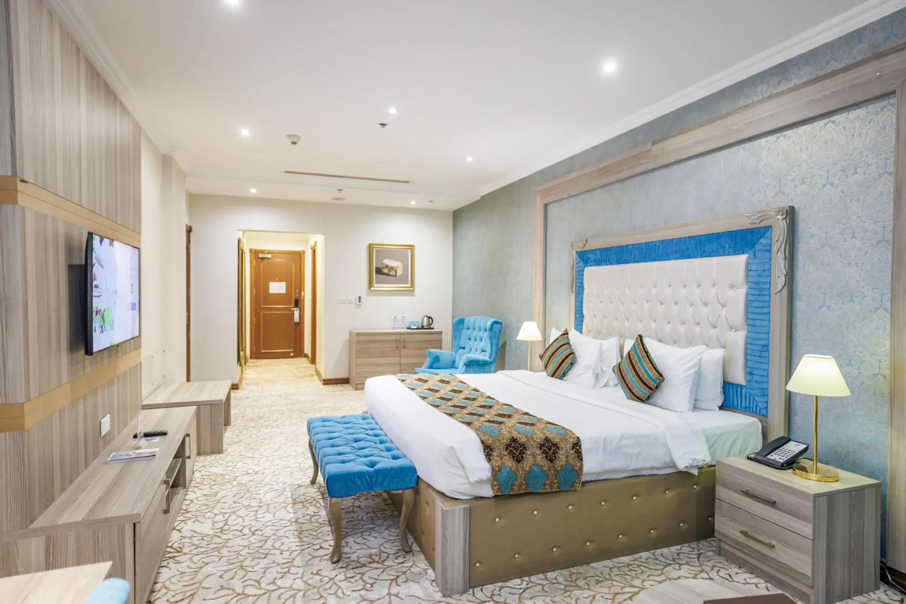 Two Connecting Rooms in Sapphire Plaza Hotel Two Connecting Rooms in Sapphire Plaza Hotel