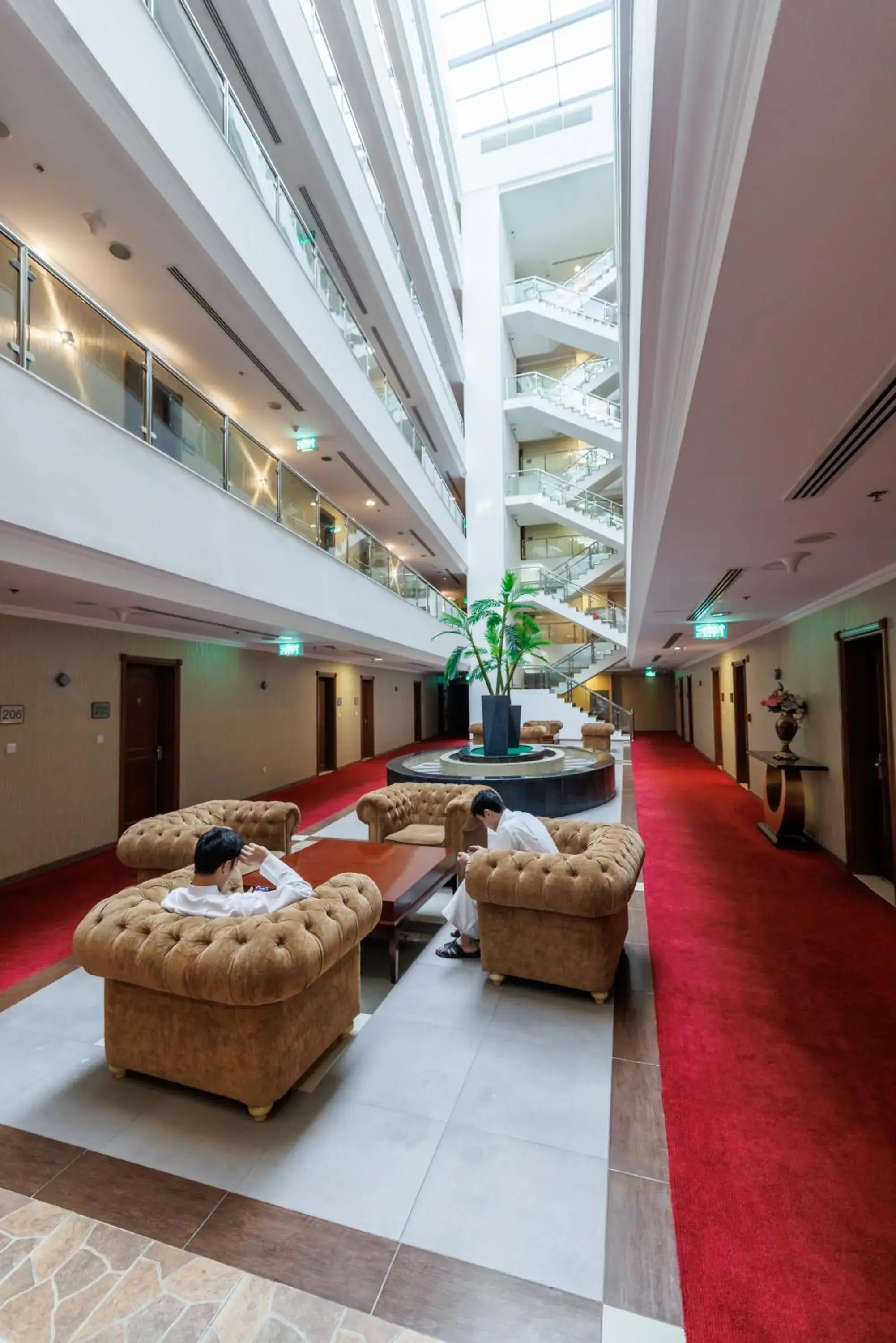 Property building in Sapphire Plaza Hotel Property building in Sapphire Plaza Hotel