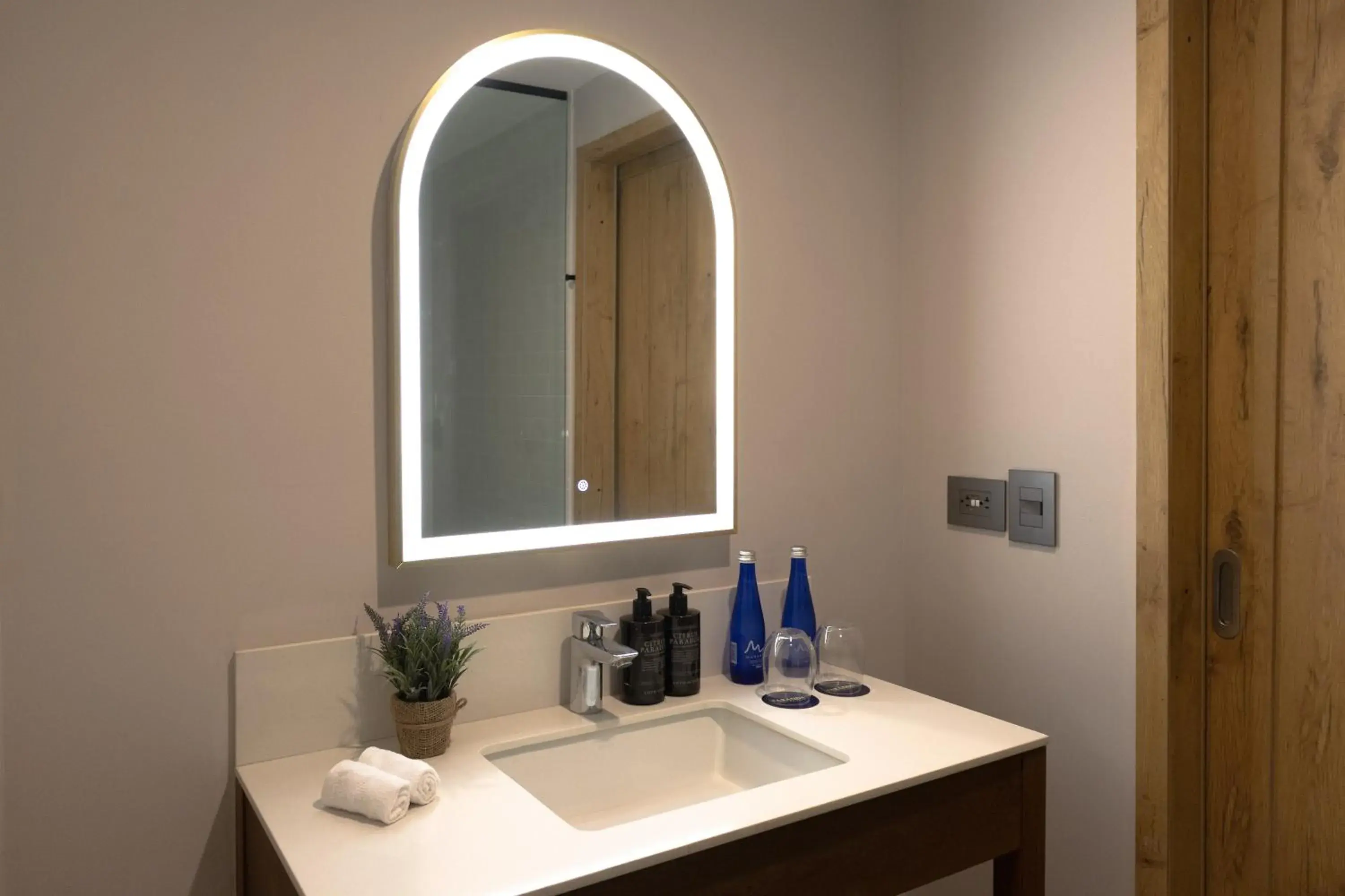 1 King Bed with Balcony in Faranda Collection Cartagena, a member of Radisson Individuals 1 King Bed with Balcony in Faranda Collection Cartagena, a member of Radisson Individuals