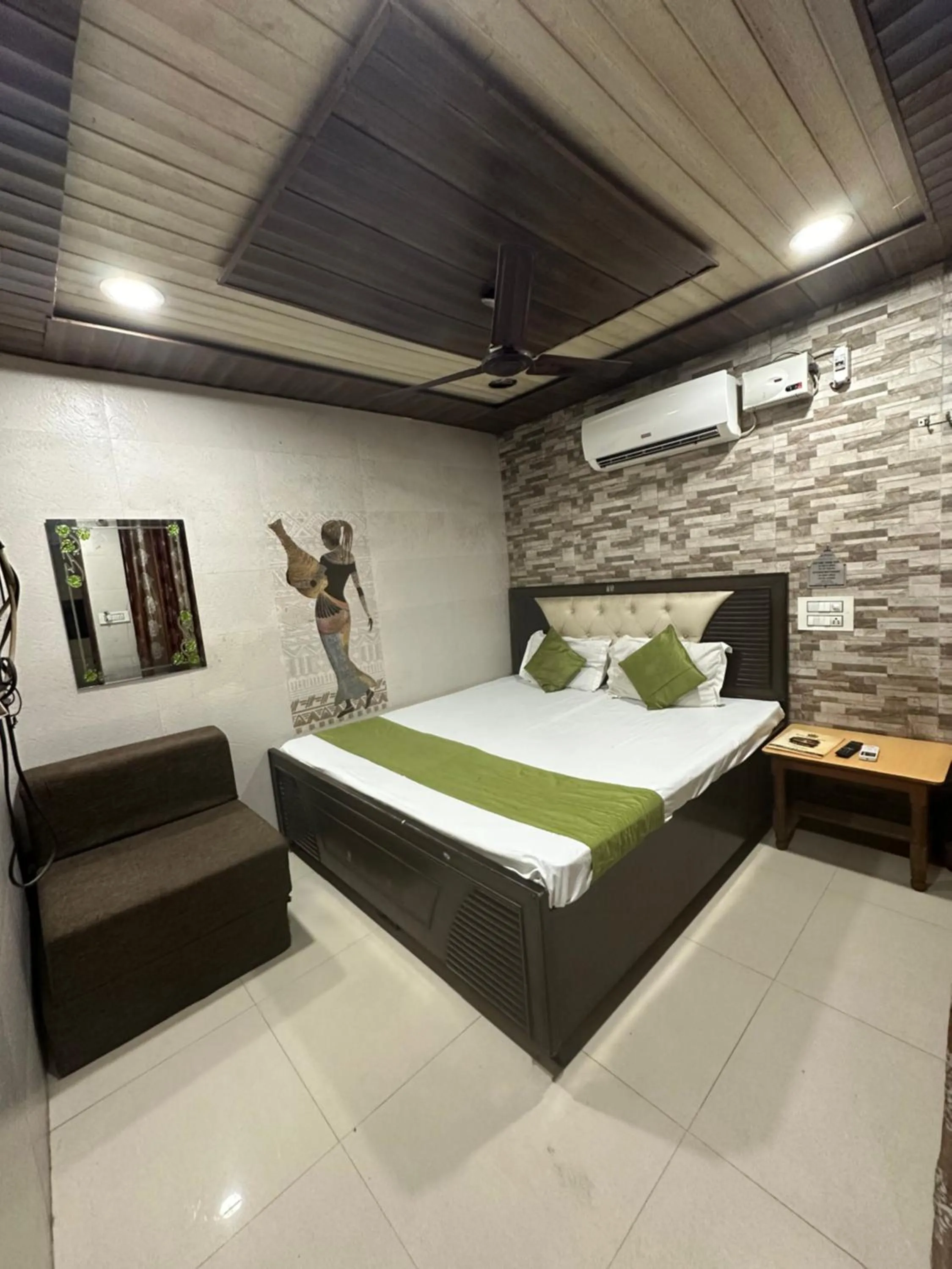 Bed in Hotel Prince Palace