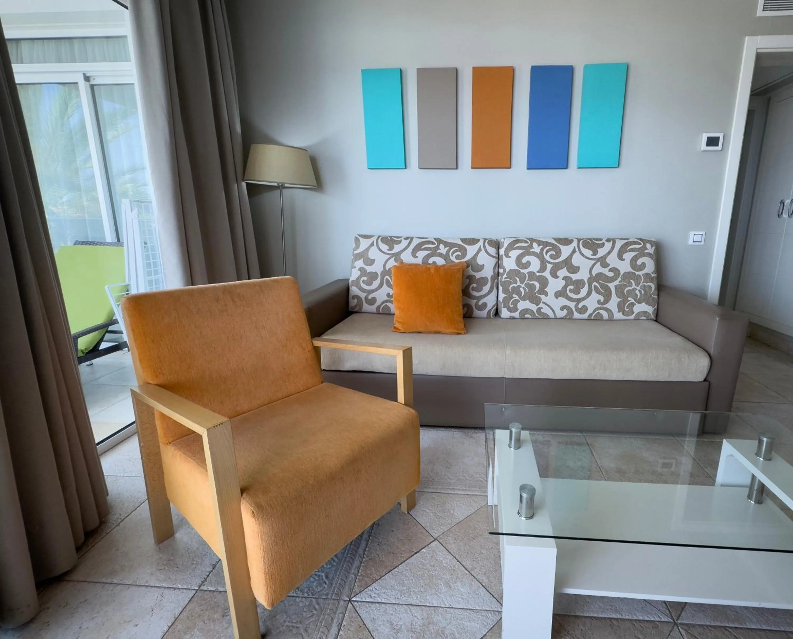 TV and multimedia in Holiday Club Vista Amadores