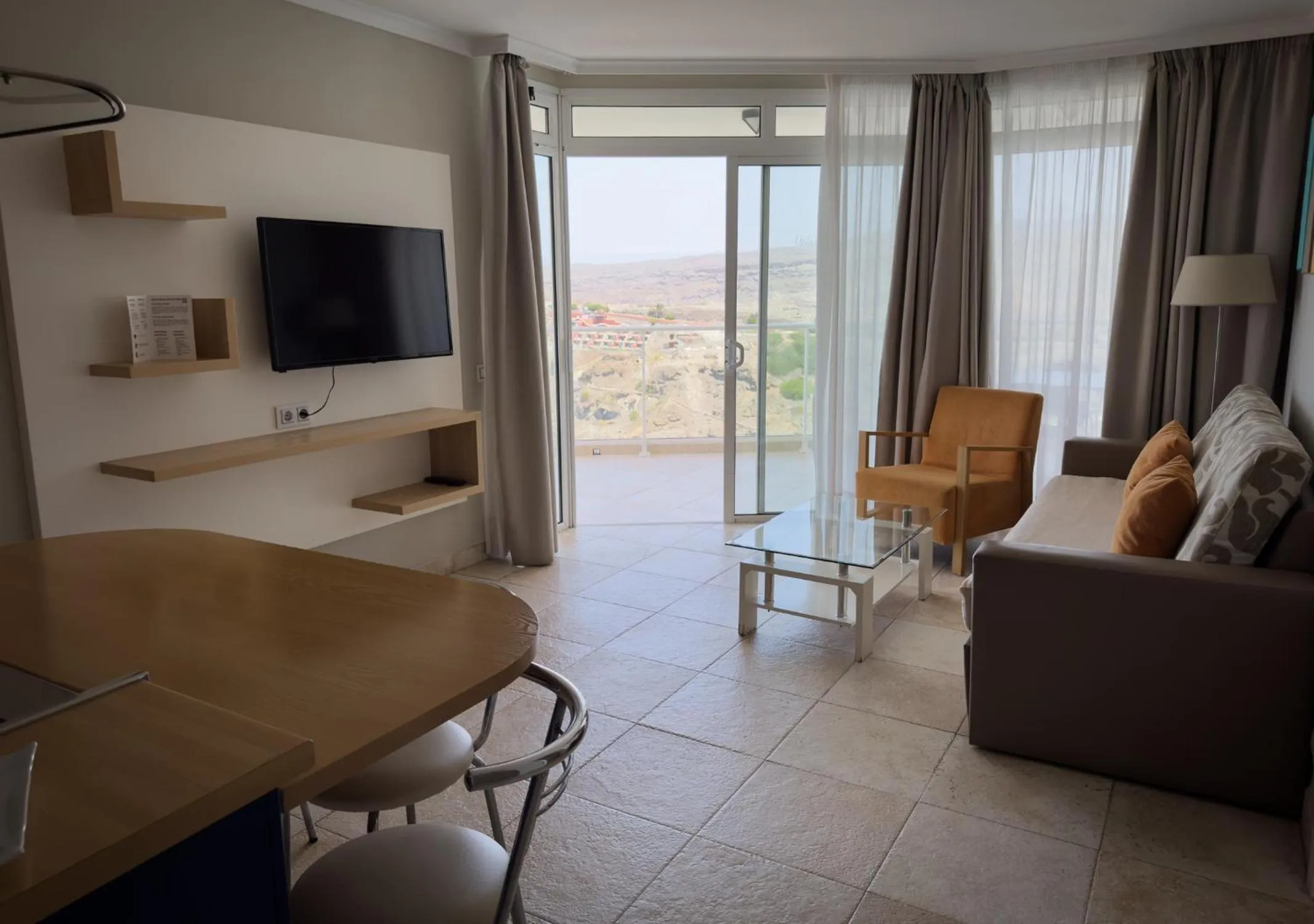 TV and multimedia in Holiday Club Vista Amadores