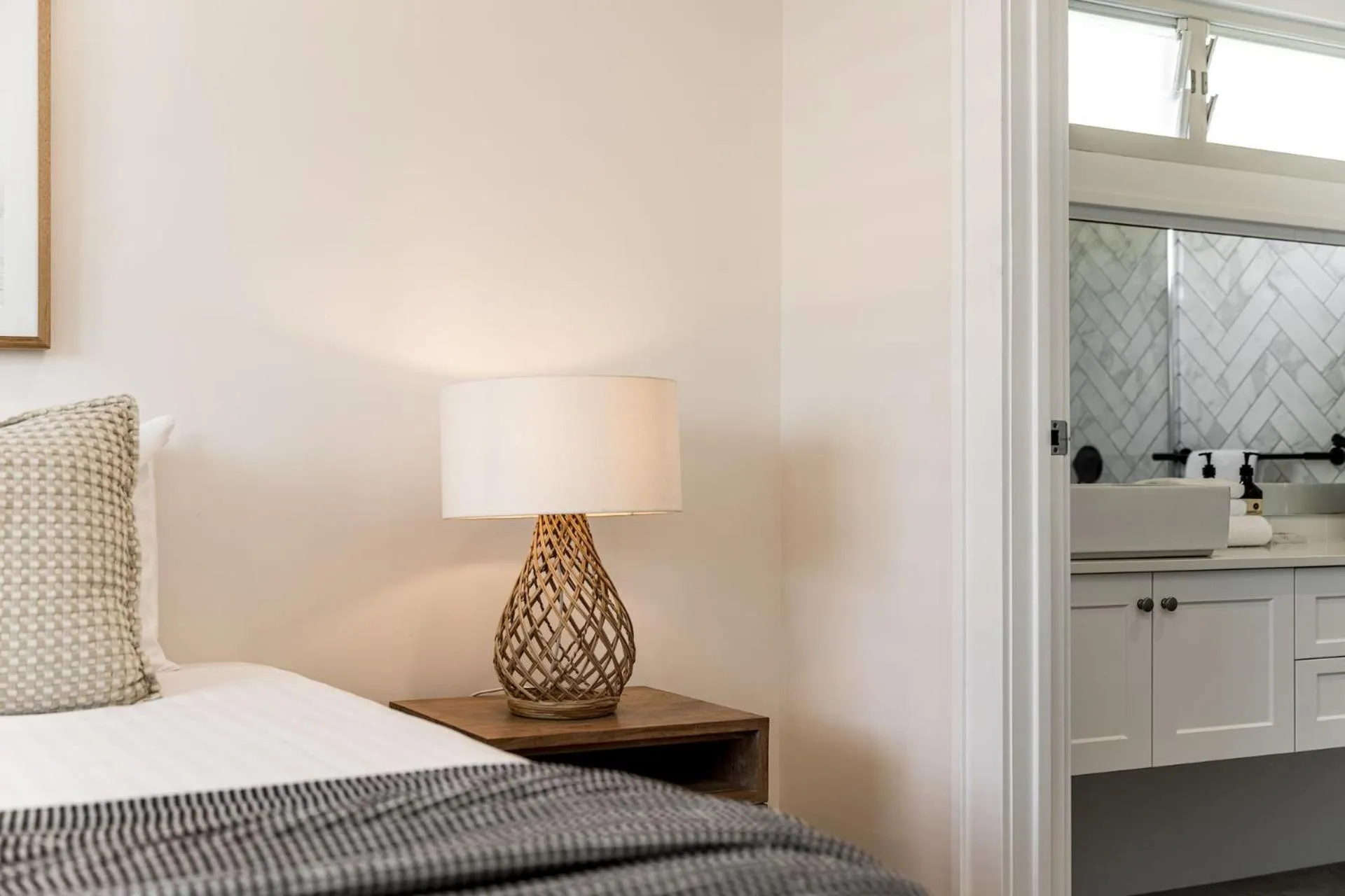 Bed in Orana