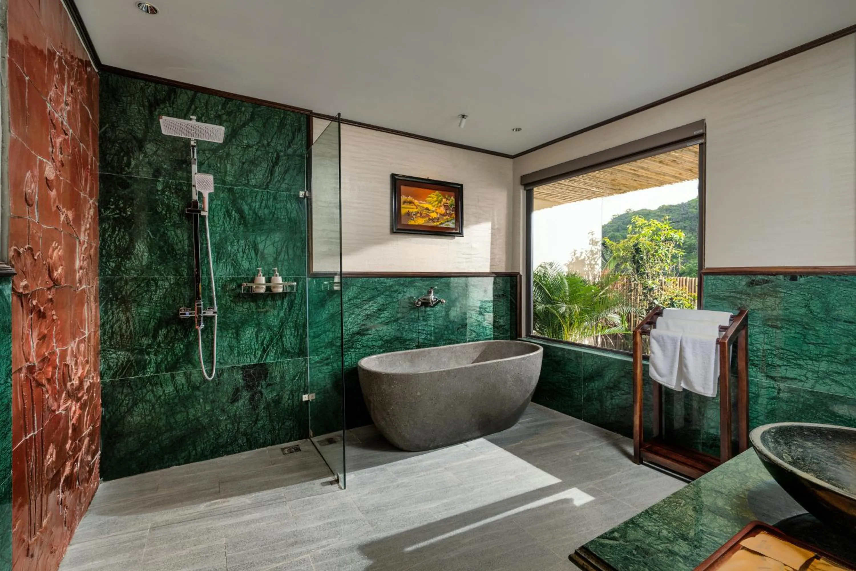 Shower in The Greenary Garden