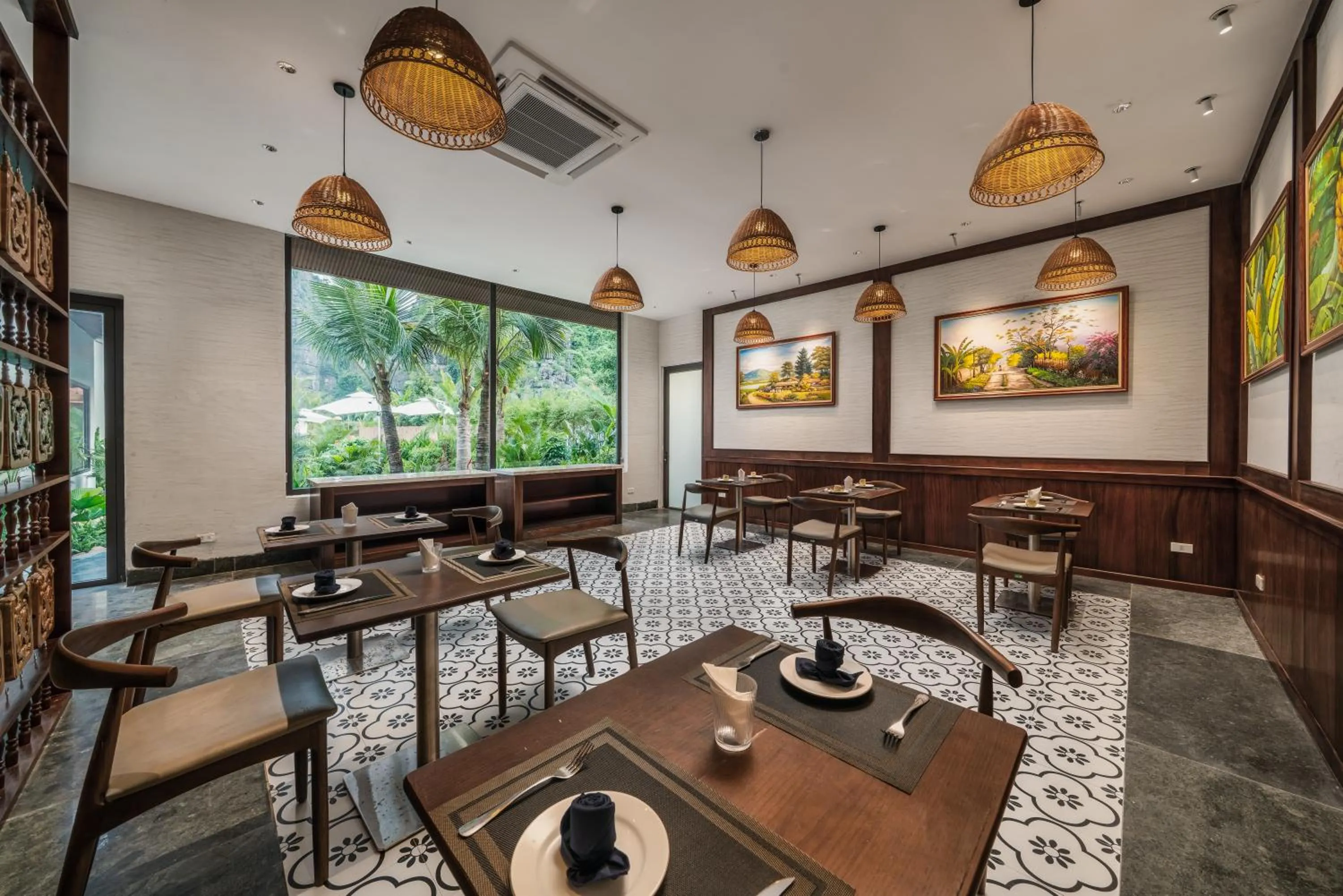 Restaurant/places to eat in The Greenary Garden
